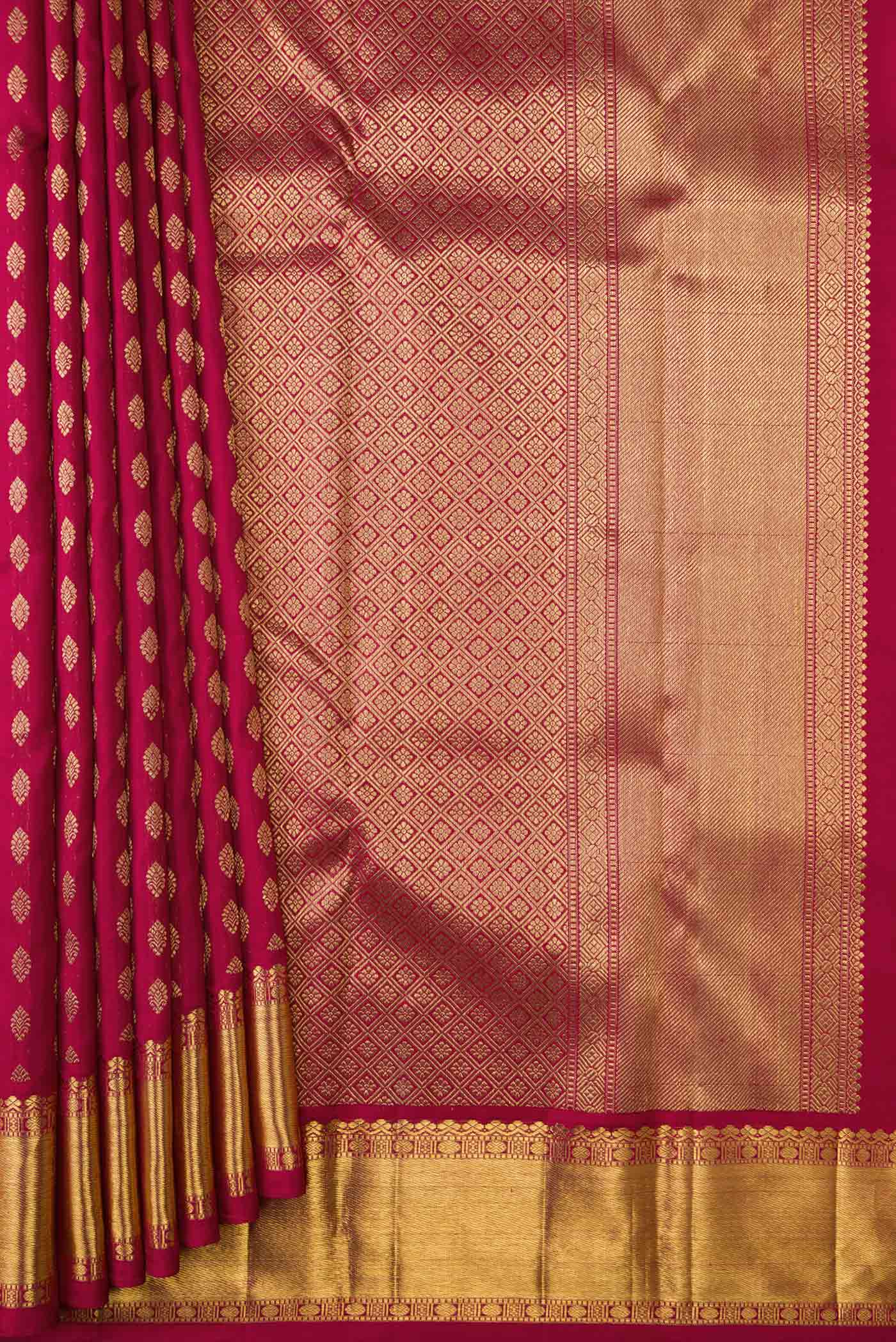 pleats pallu