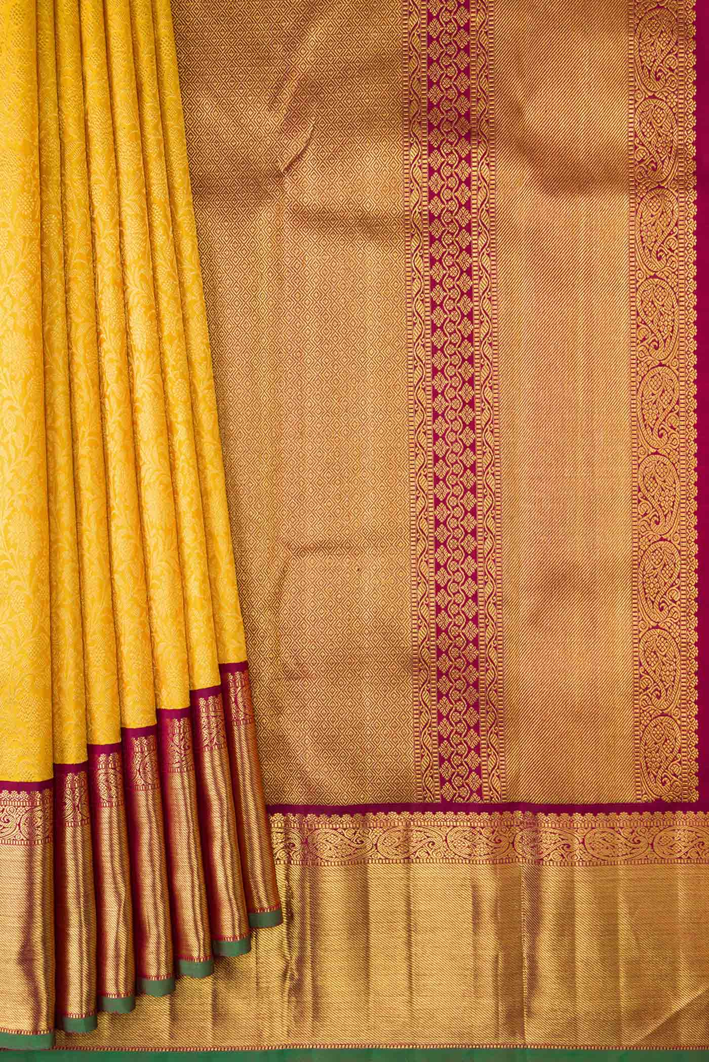pleats pallu