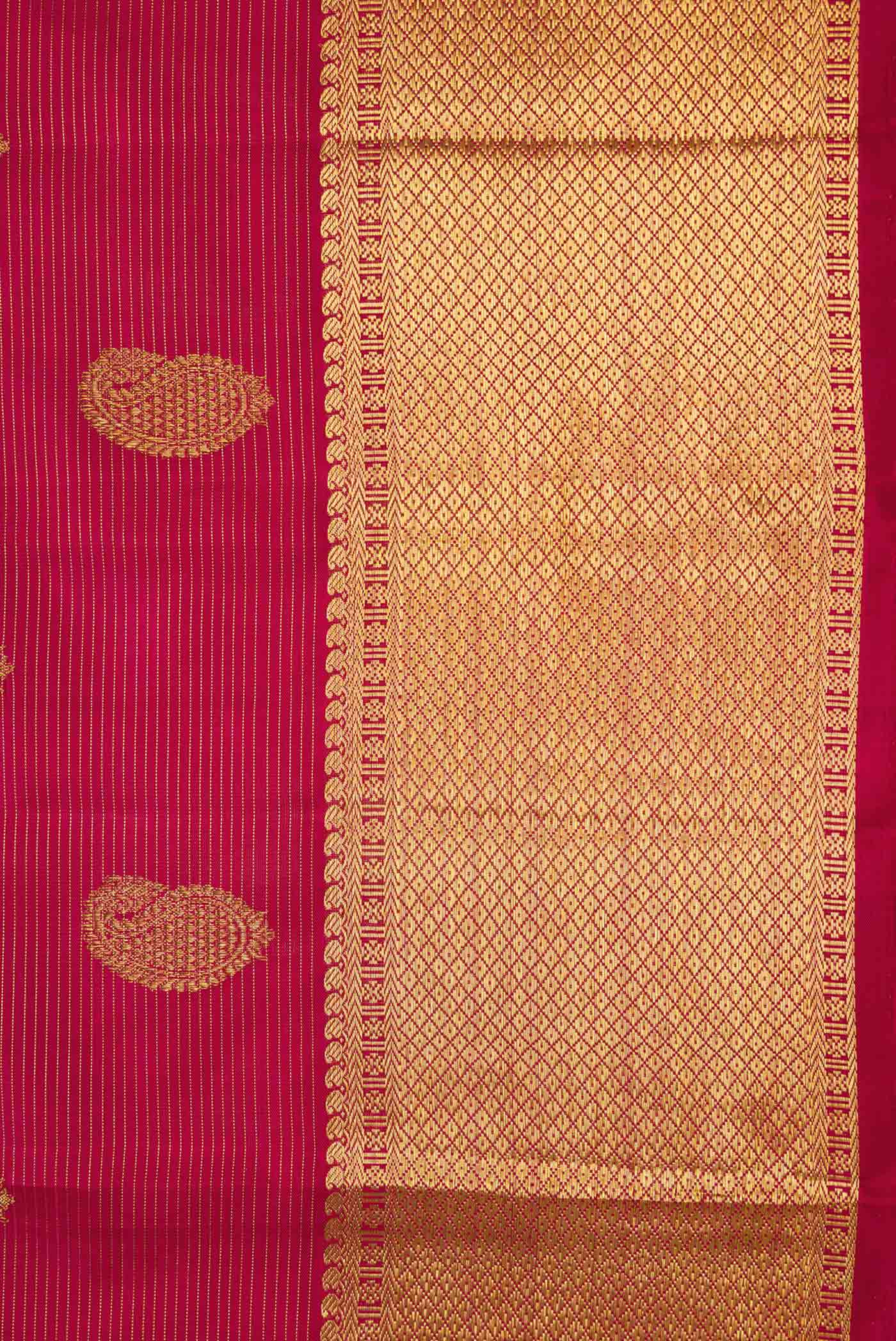 Border image of Pure Silk Pure Zari Red Dual Tone Kanchipuram Saree with Zari Butta on the body and Zari Border