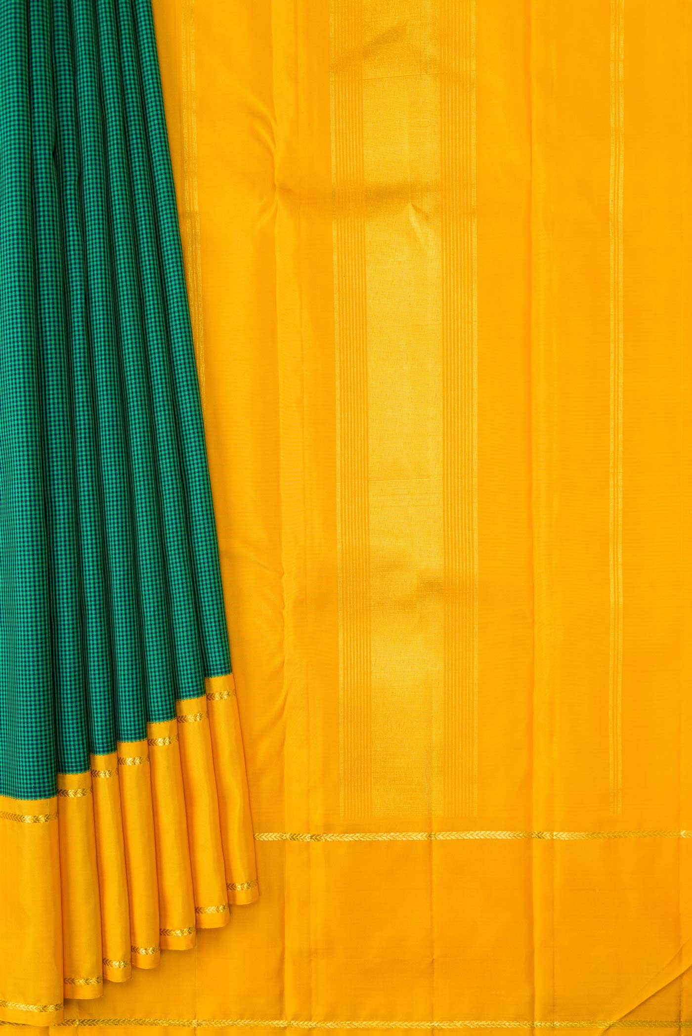 pleats pallu
