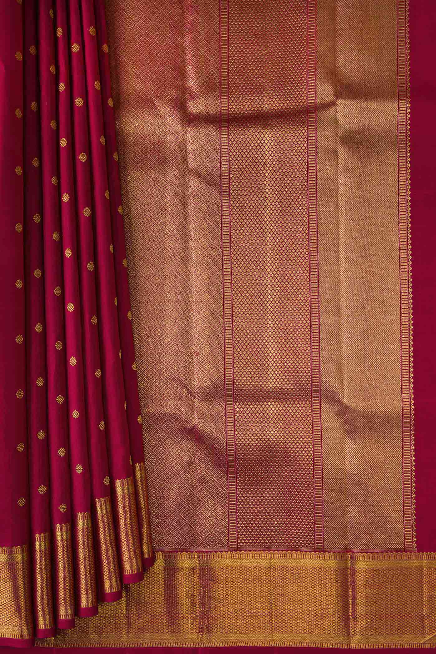 pleats pallu