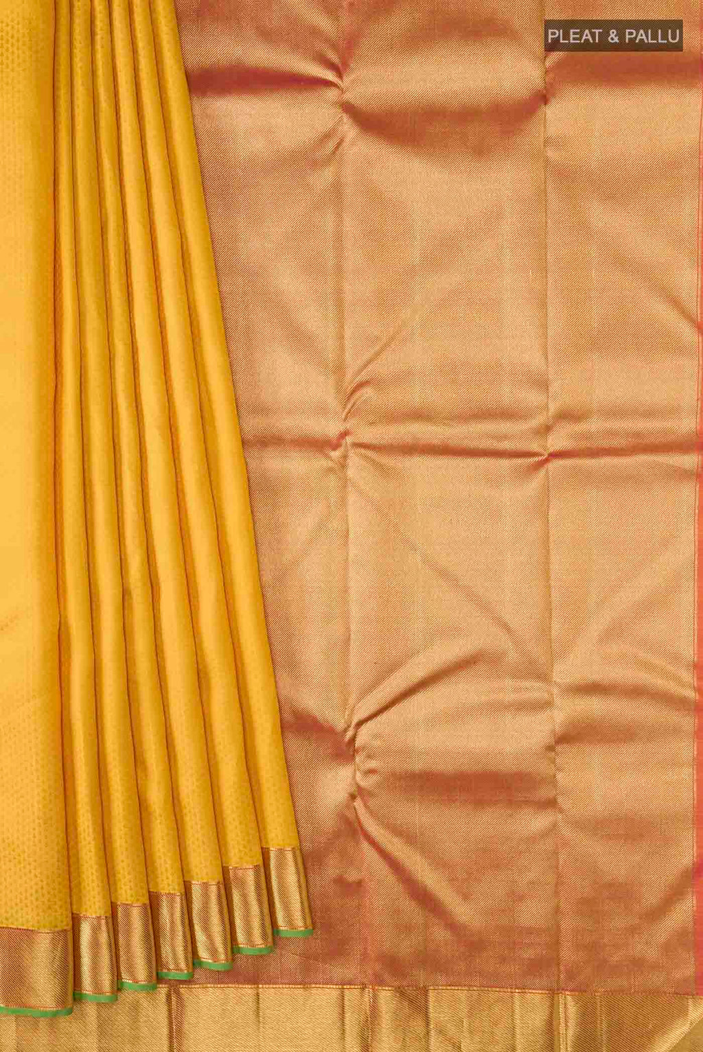 pleats pallu