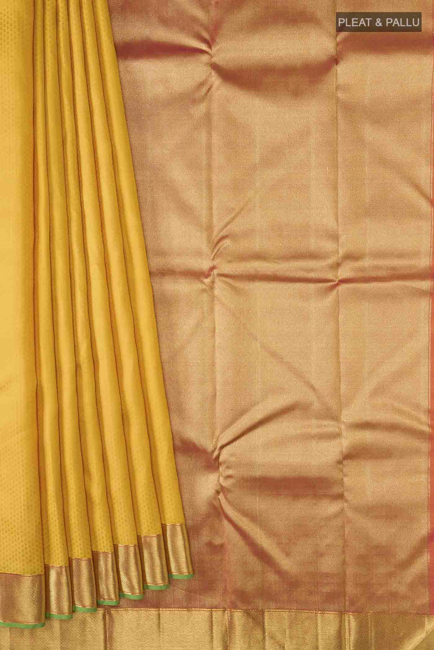 pleats pallu