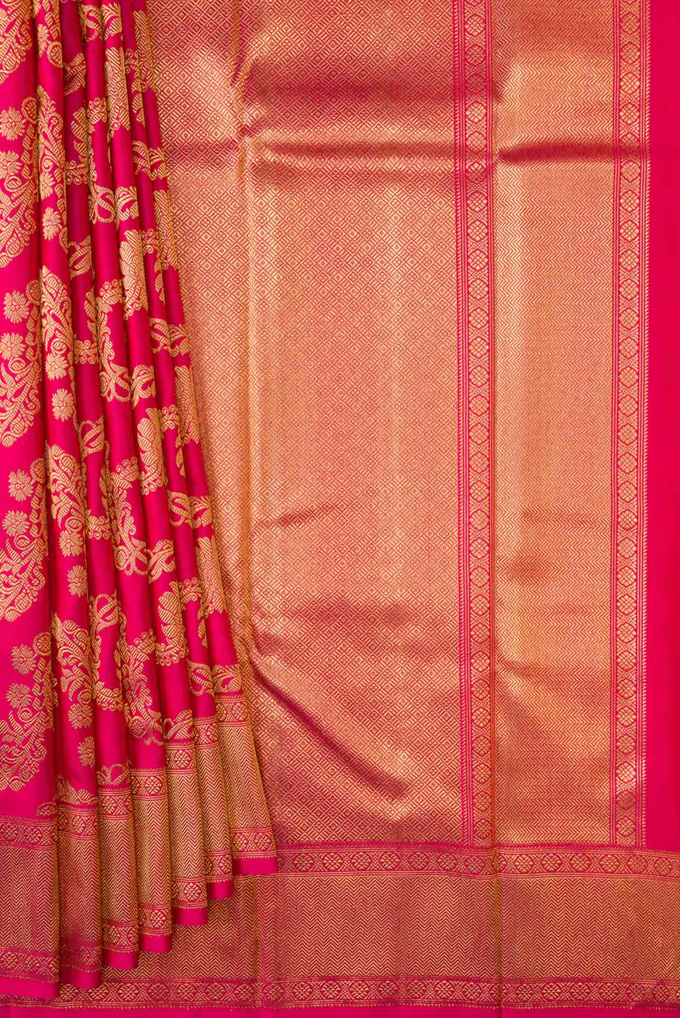 Pleats and pallu of Pure Silk Pure Zari Dark Pink Dual Tone Kanchipuram Saree with Zari Brocade on the body and Zari Border
