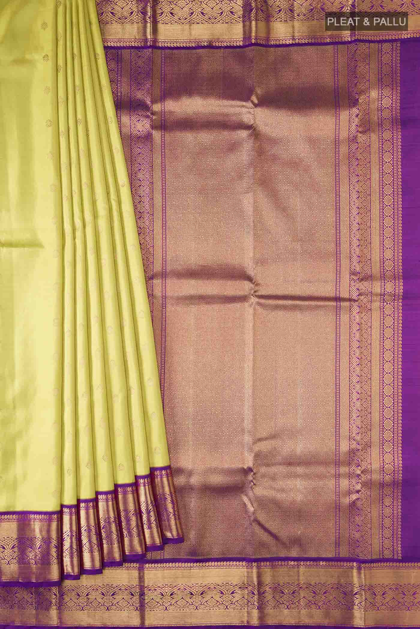 pleats pallu