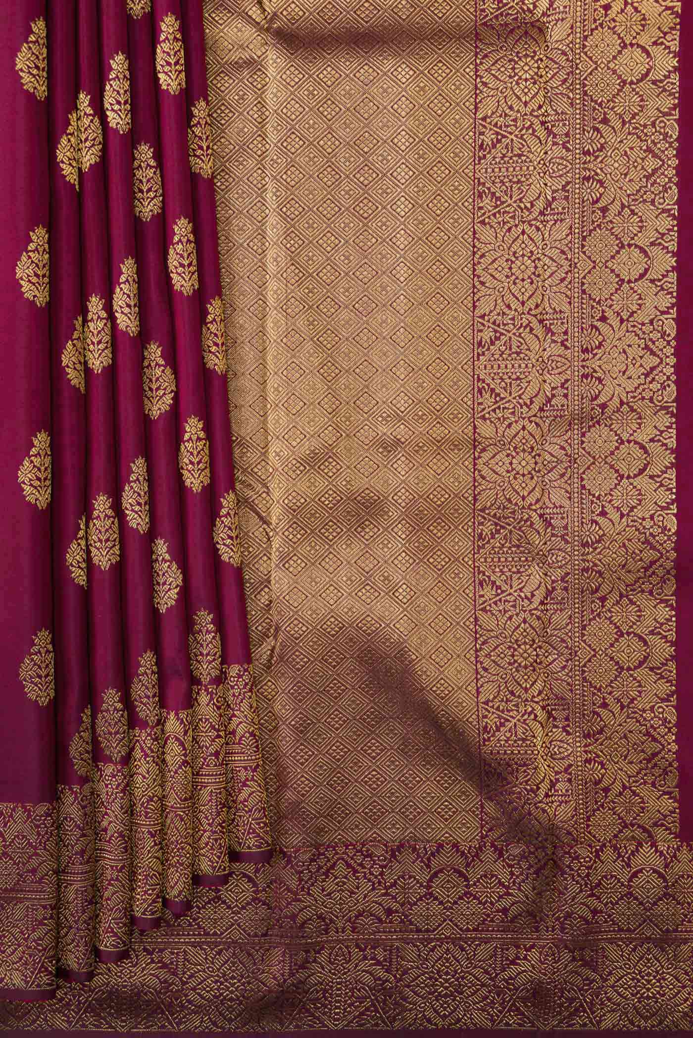 pleats pallu