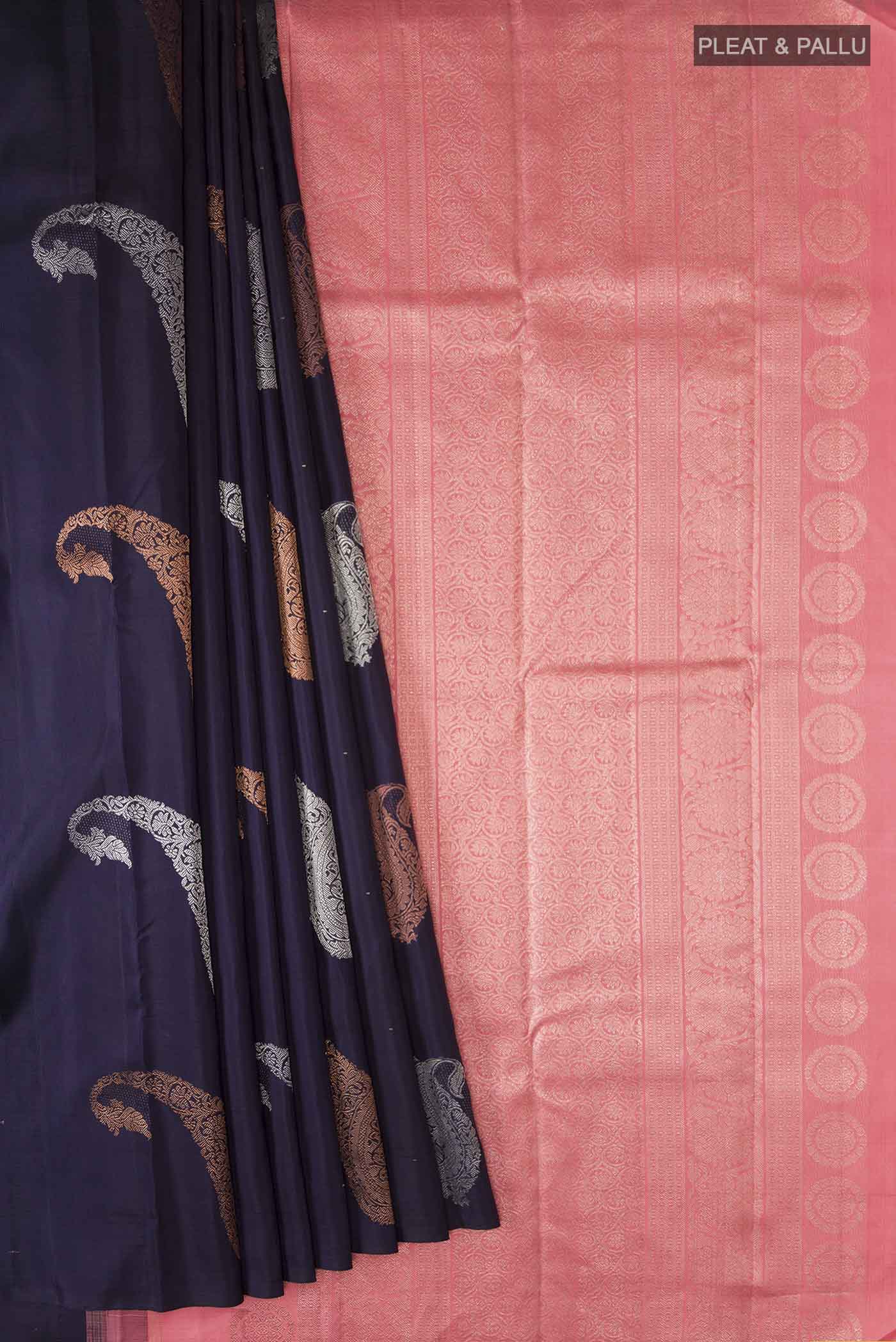 pleats pallu
