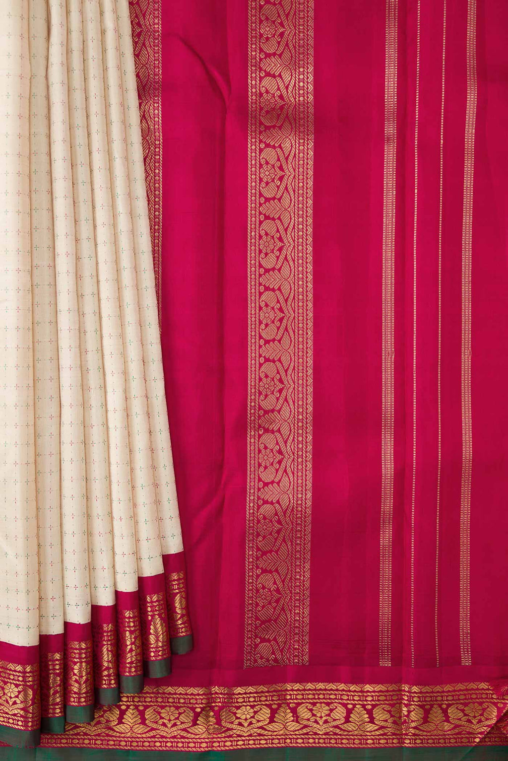 pleats pallu