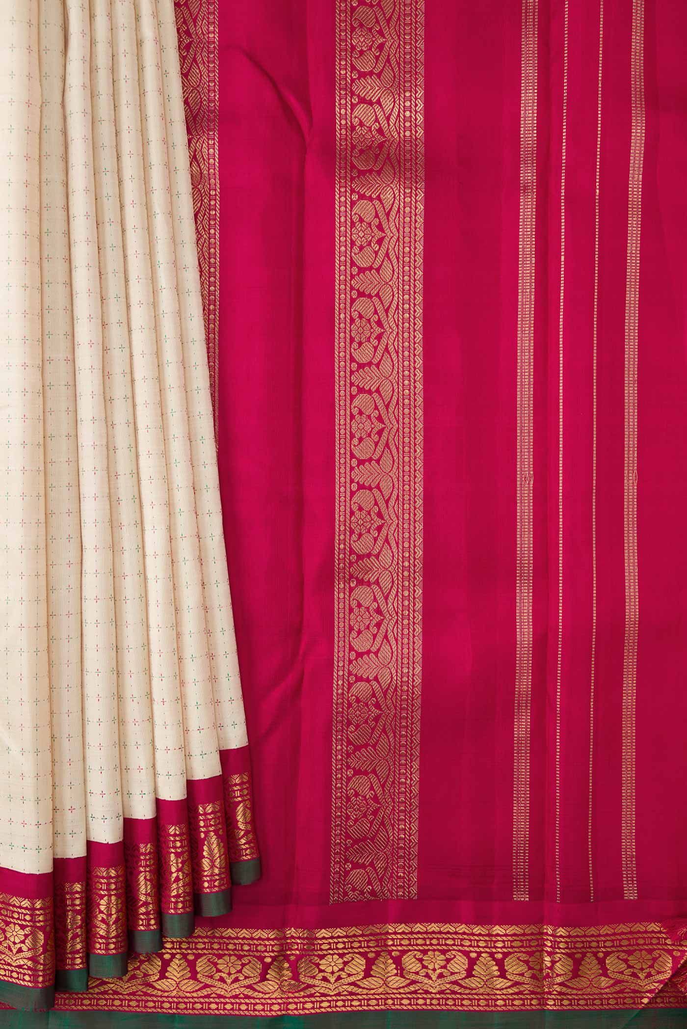pleats pallu