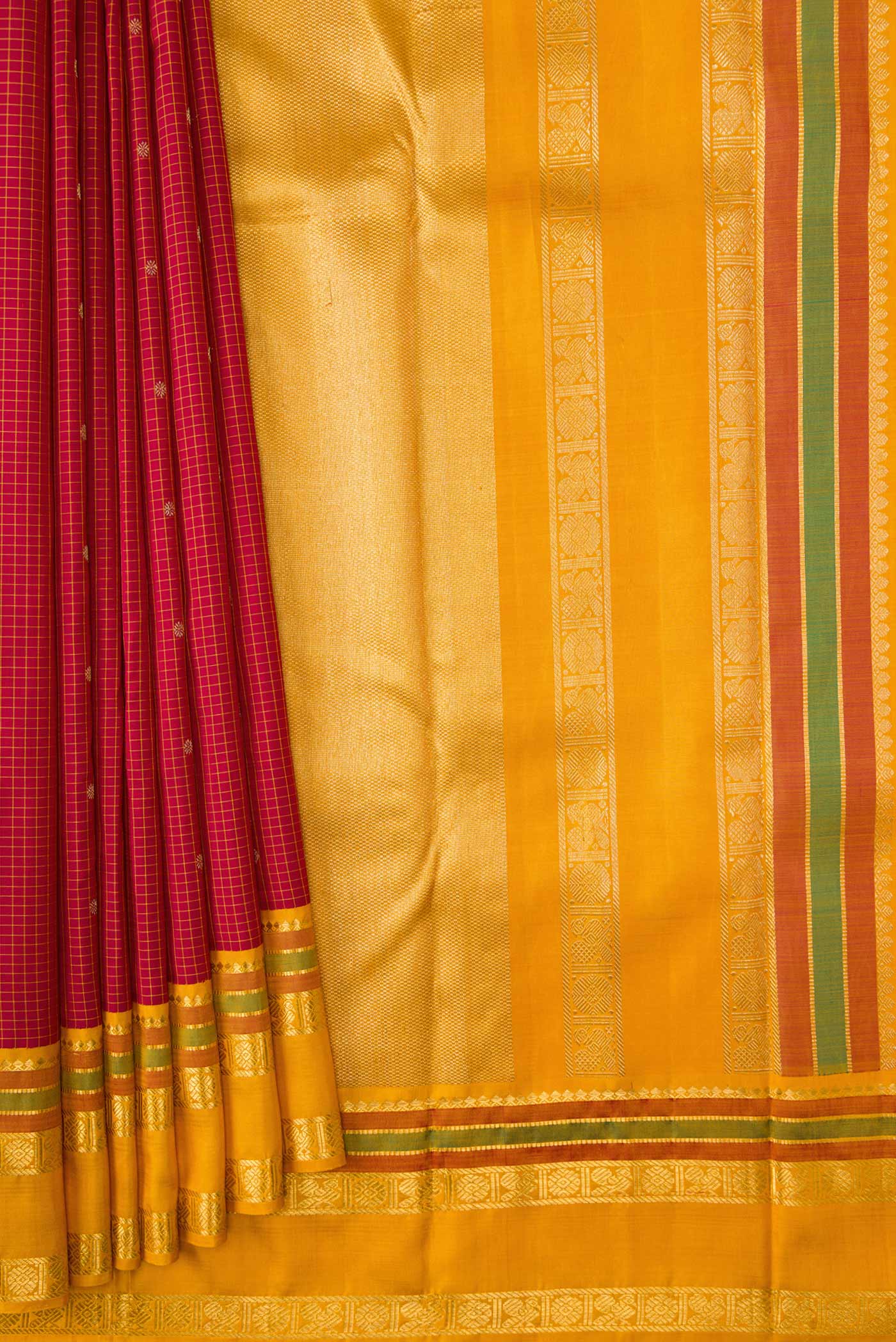 pleats pallu
