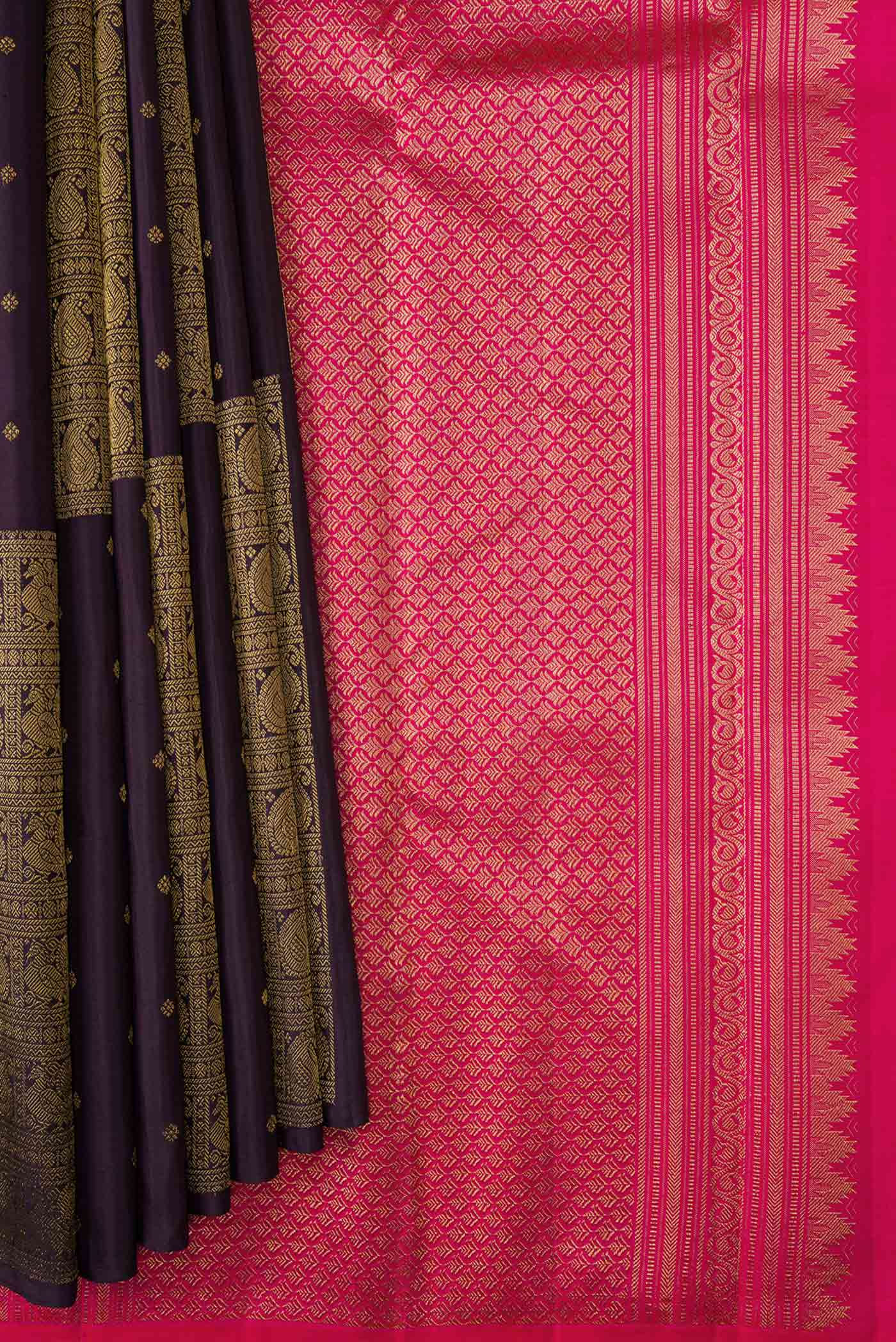 pleats pallu
