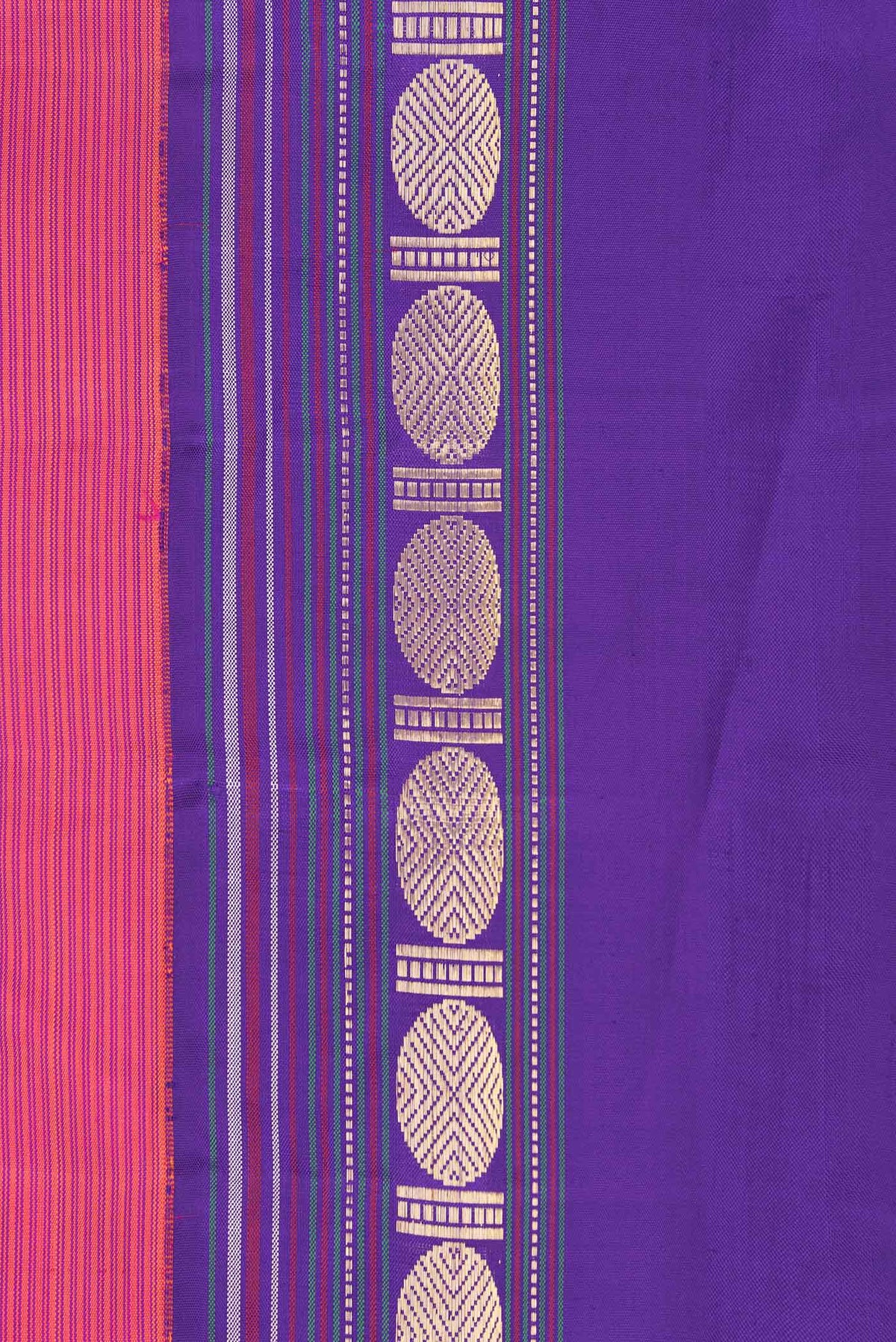 Border image of Pink Dual Tone Kanchipuram Saree with Stripes on the body and Zari Border