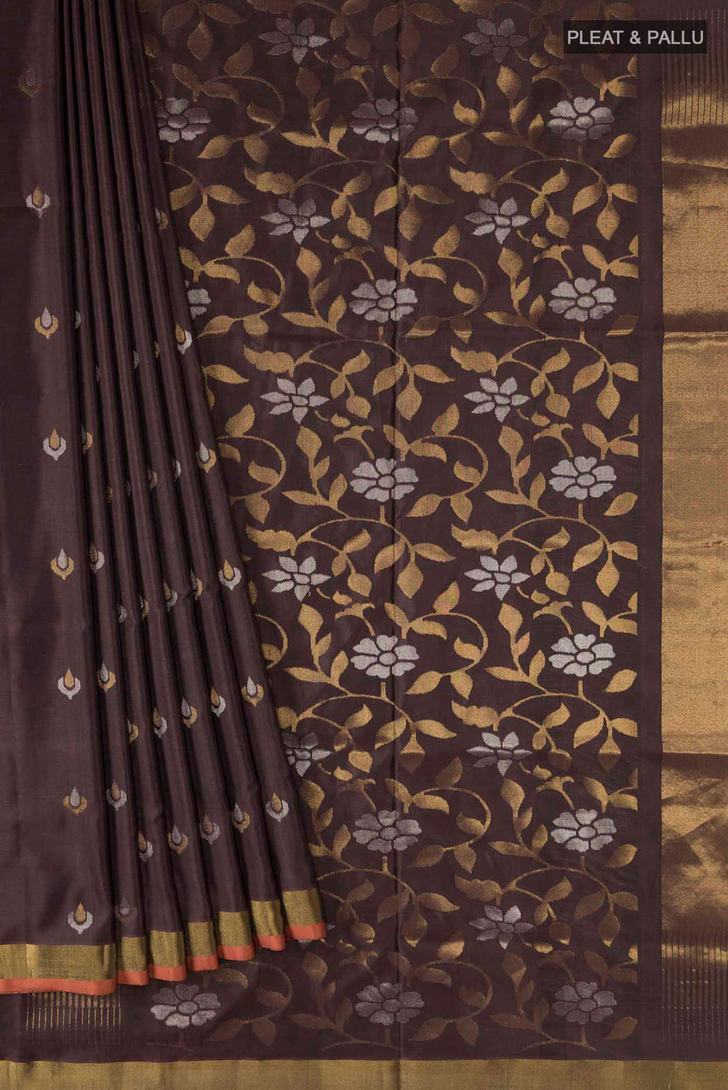 pleats pallu