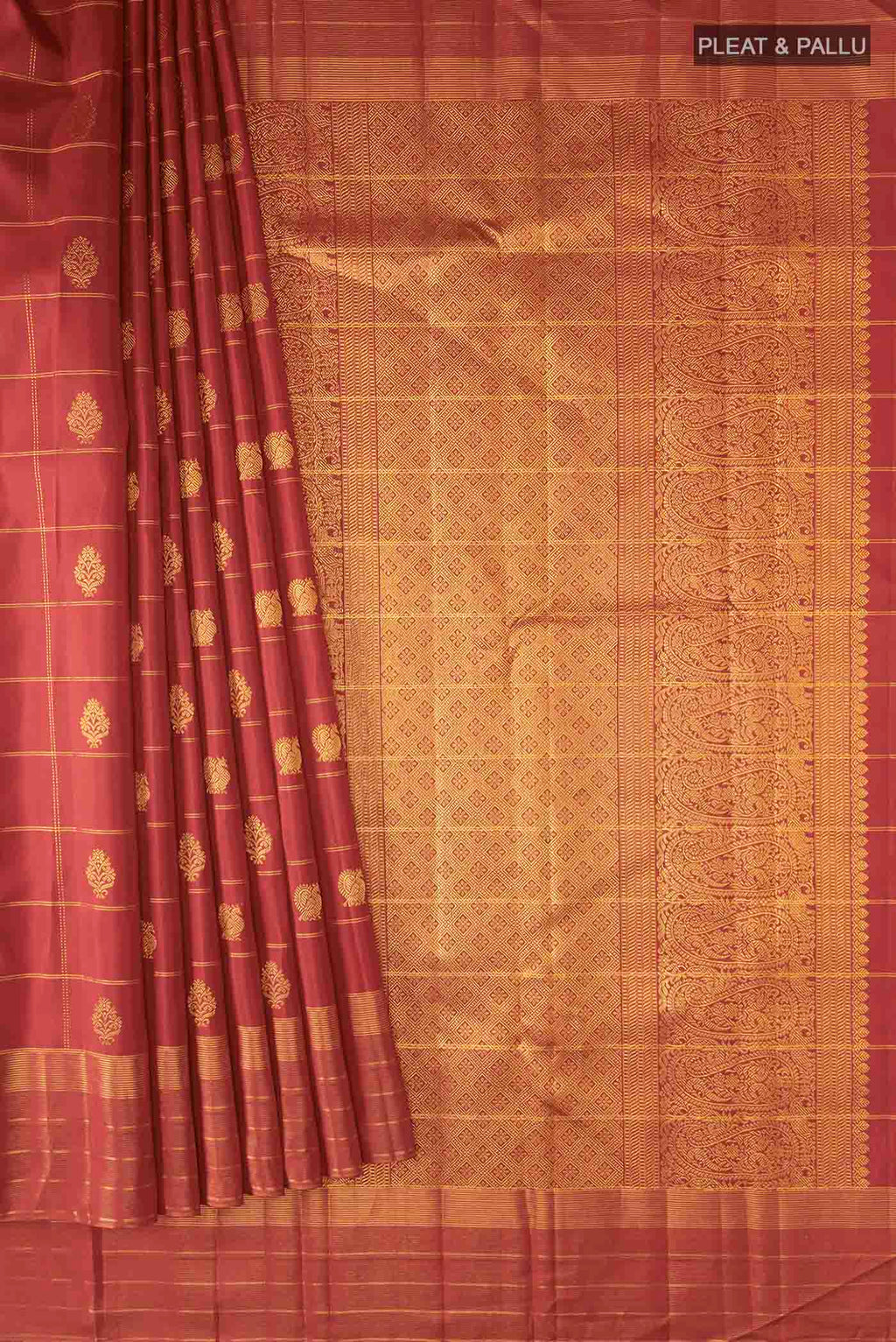 pleats pallu