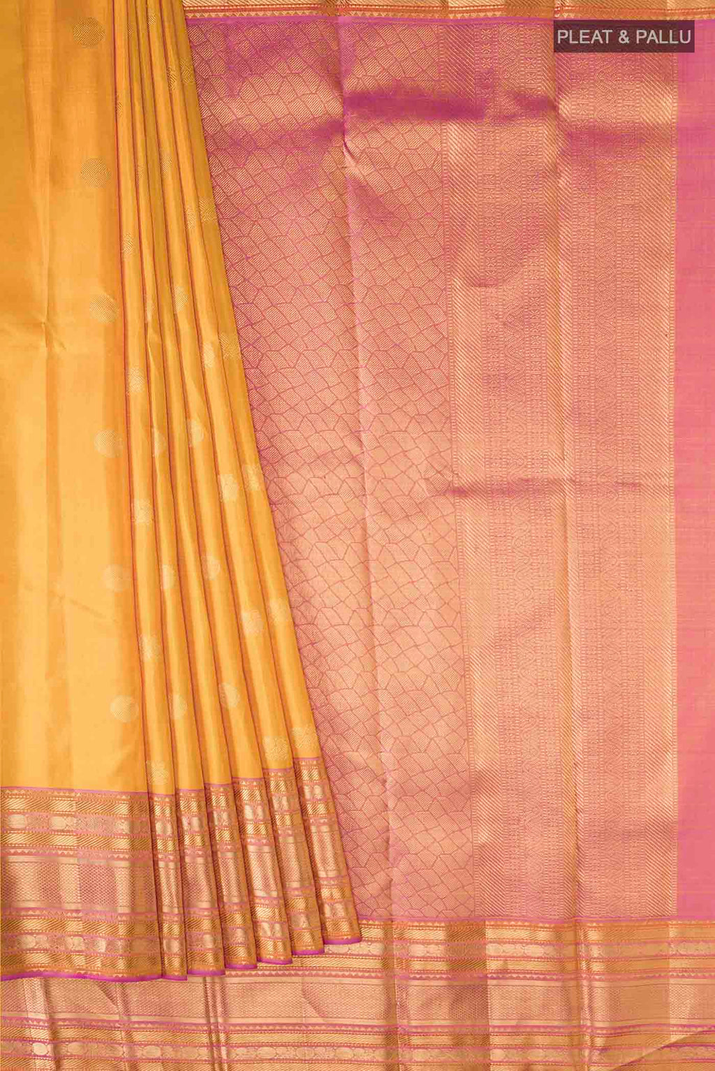 pleats pallu