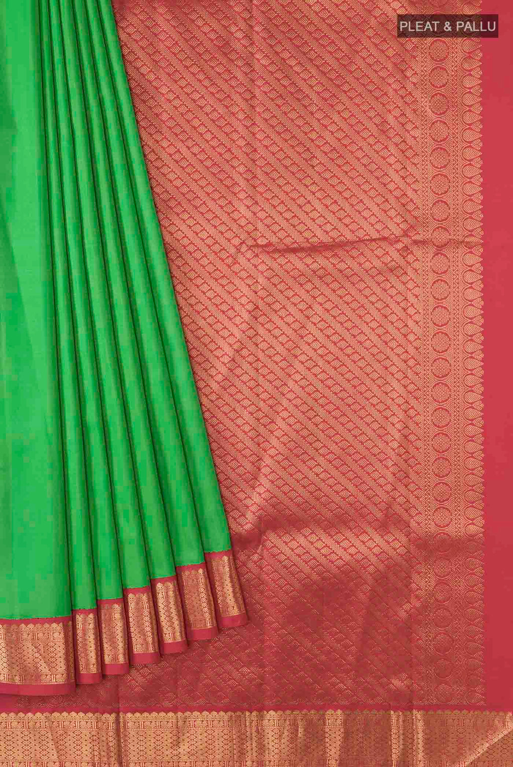 pleats pallu