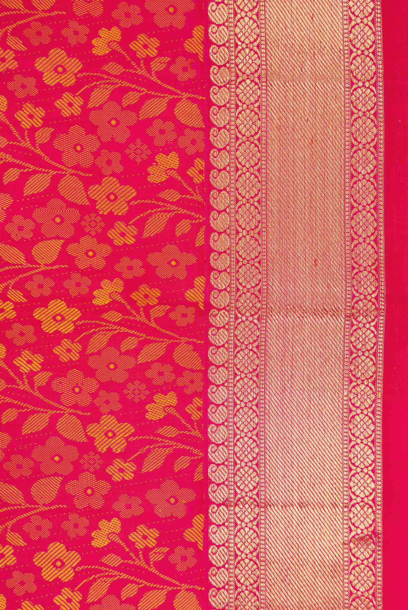 Border image of Pure Silk Pure Zari Pink Dual Tone Kanjivaram Saree with Jacquard design on the body and Zari Border. 