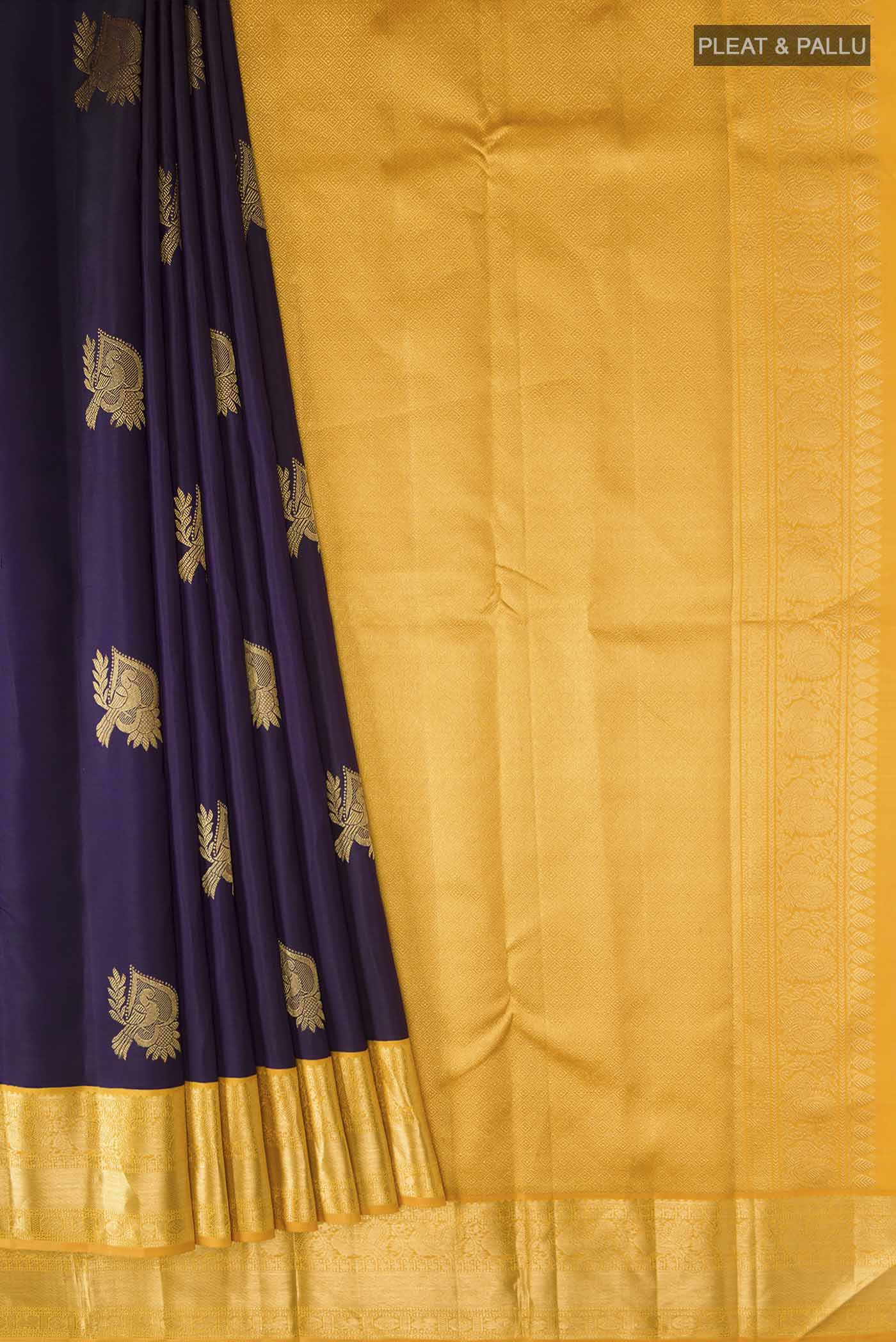 pleats pallu