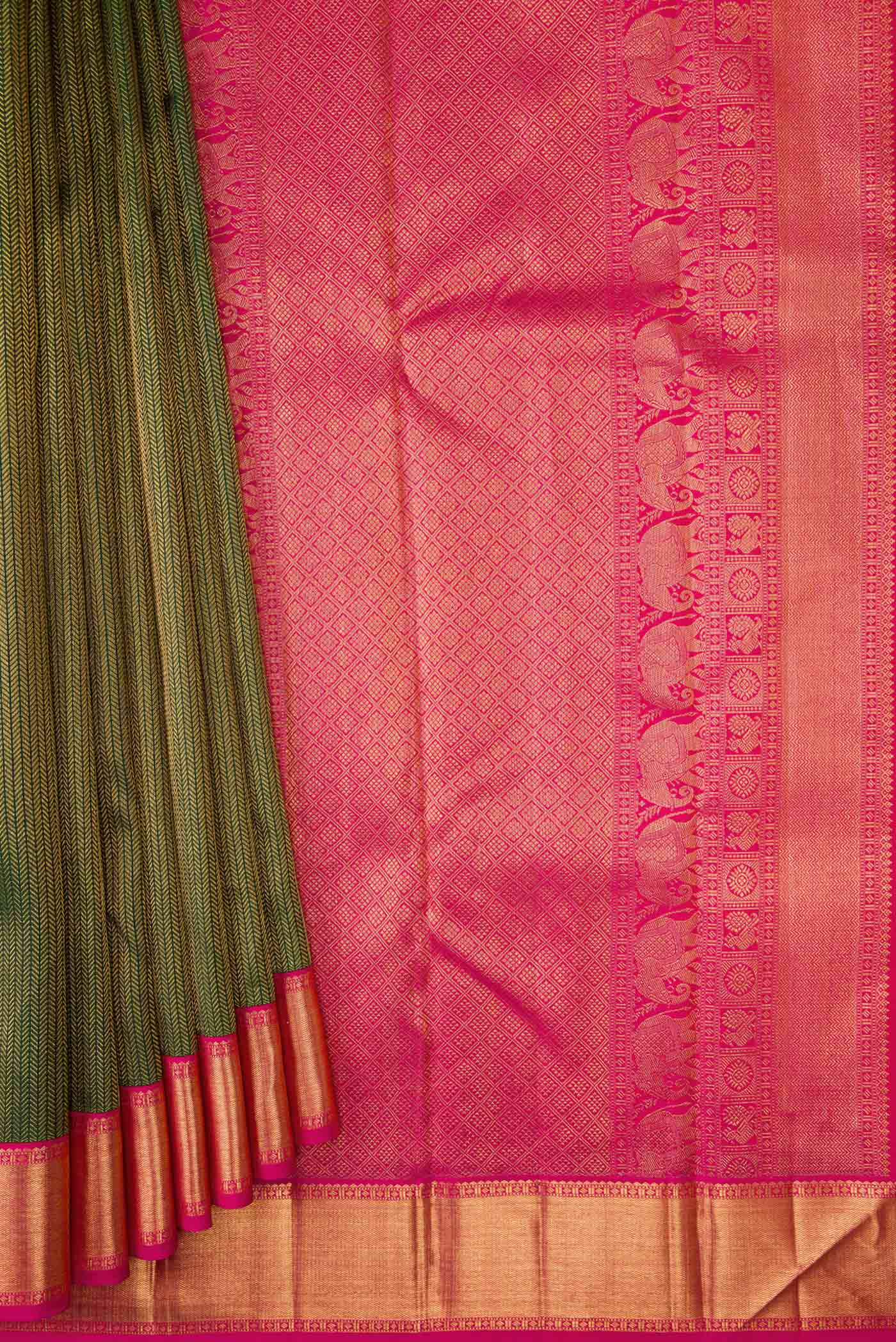 pleats pallu