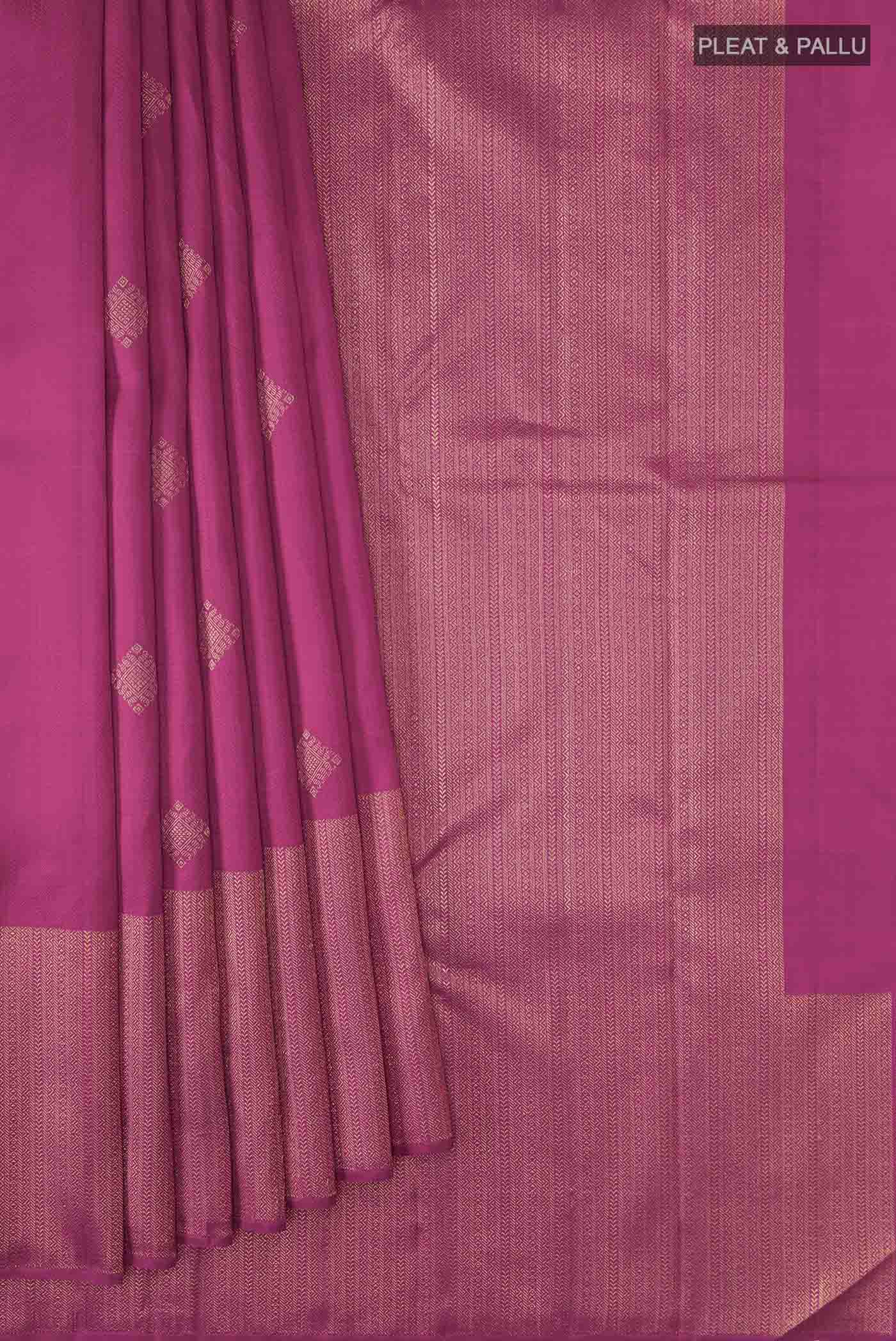 pleats pallu