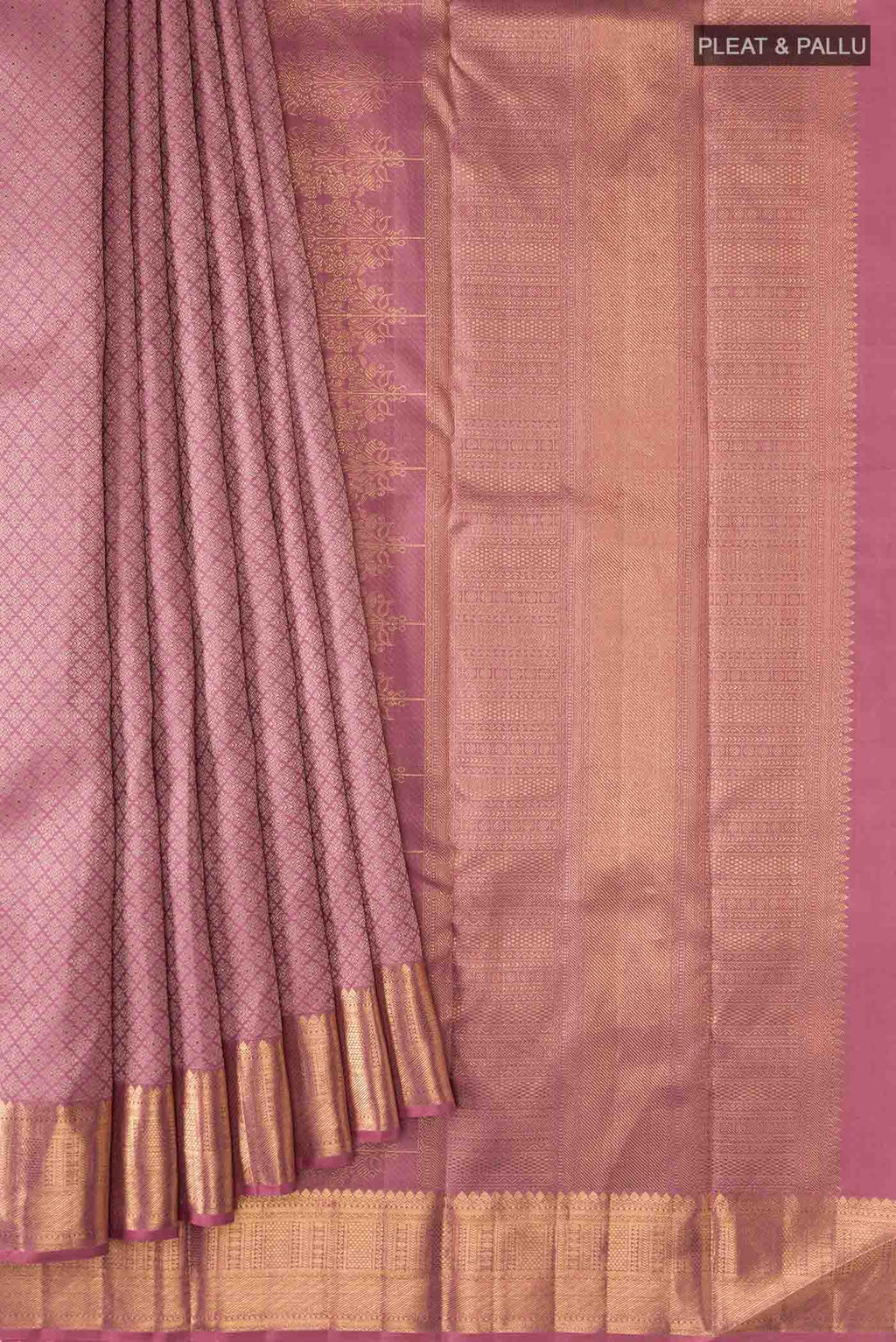 pleats pallu