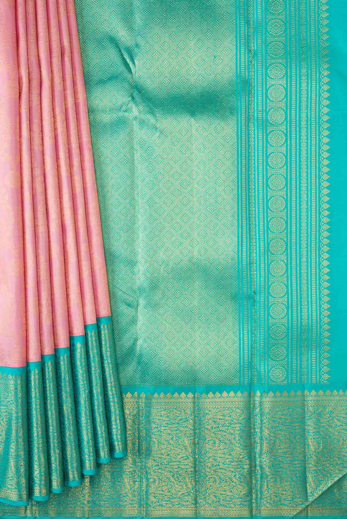 pleats pallu