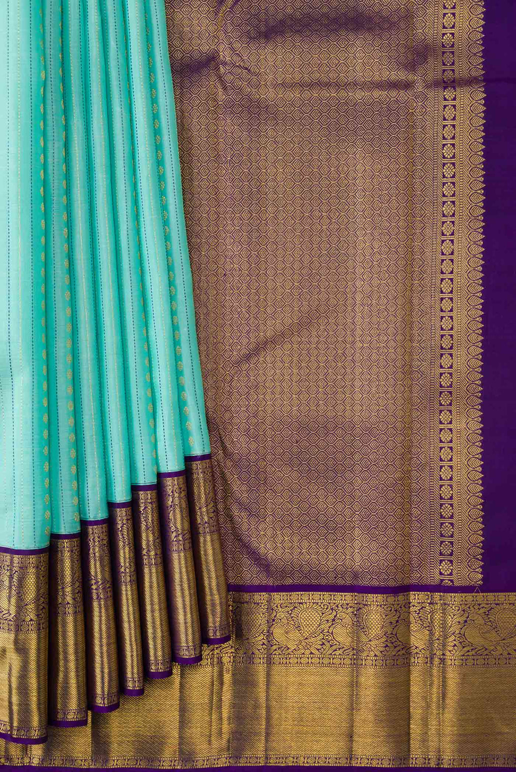 pleats pallu