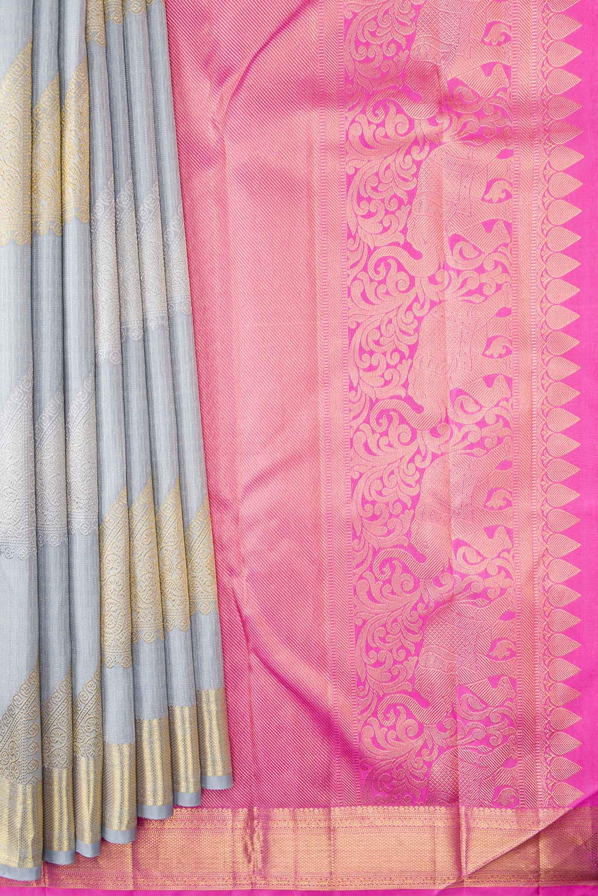 Pleats and pallu of Grey Dual Tone Kanchipuram Silk Saree with Jacquard With Zari Butta on the body and Zari Border