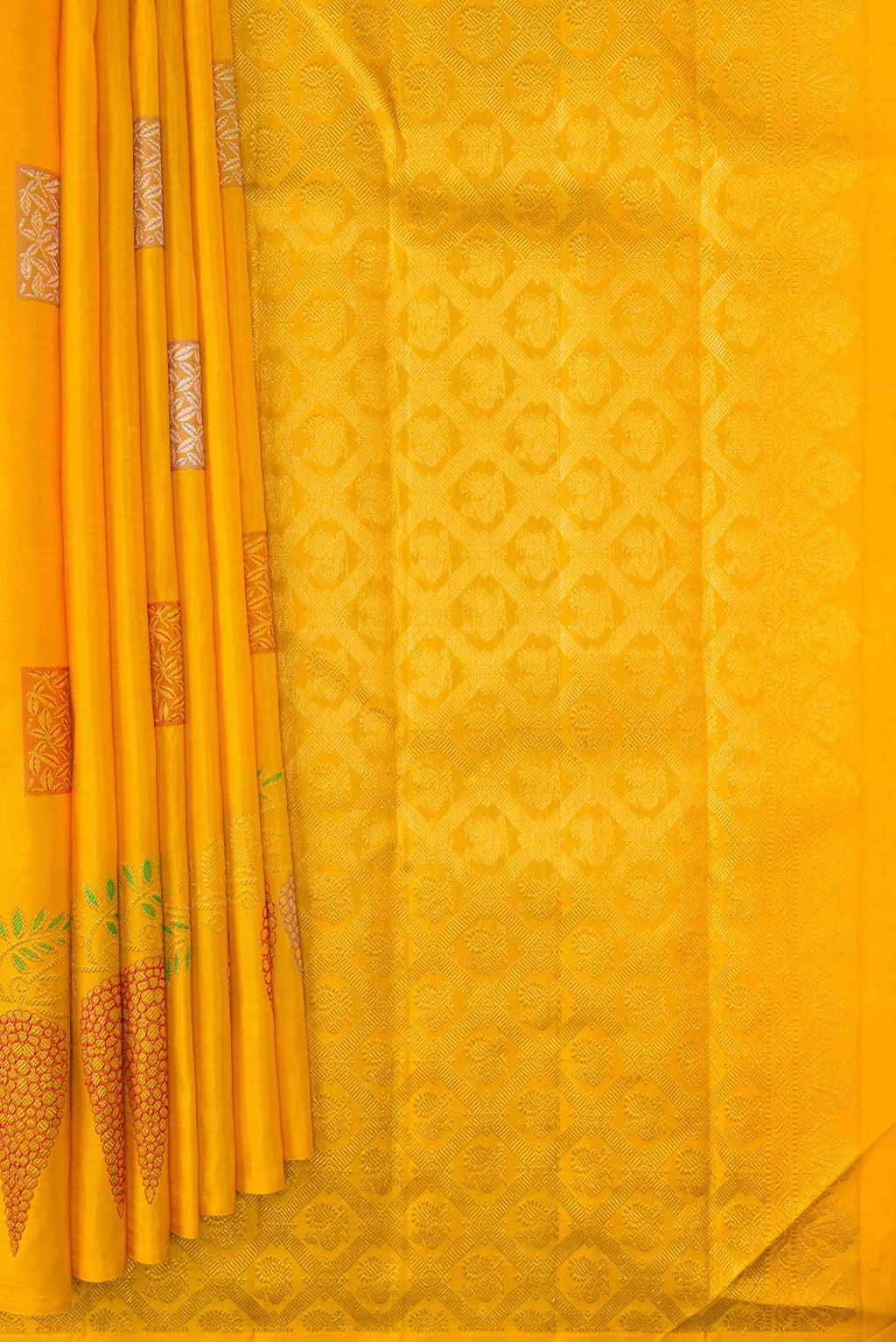 pleats pallu