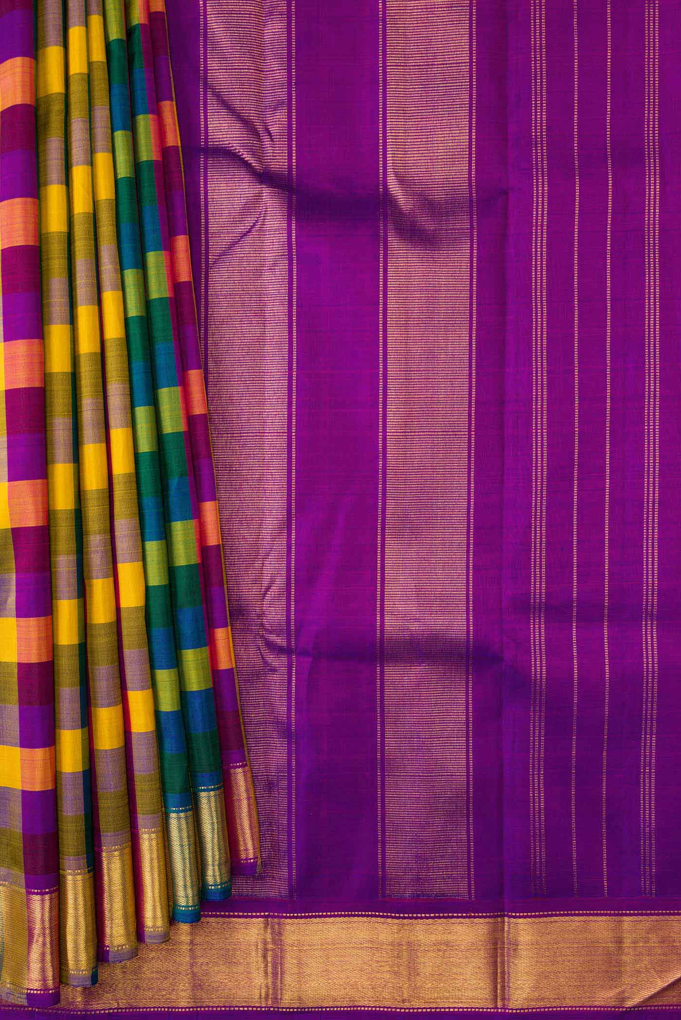 pleats pallu
