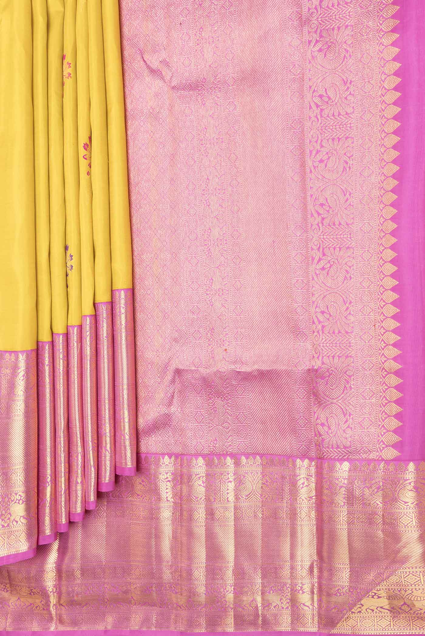 pleats pallu