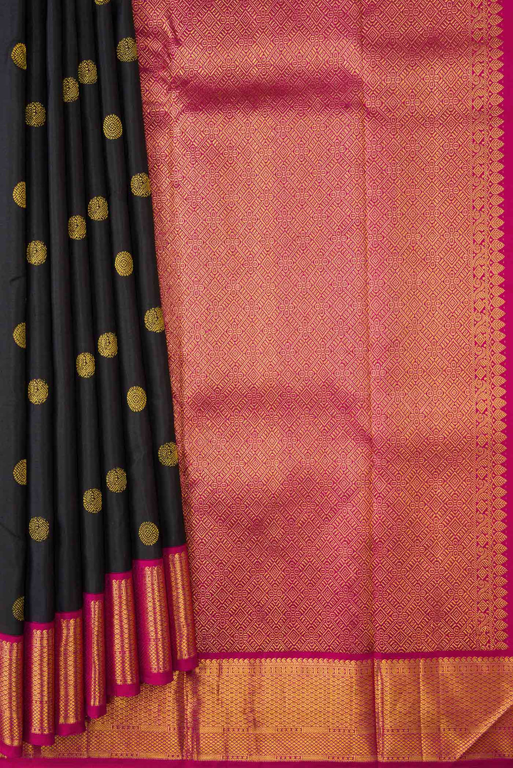 pleats pallu