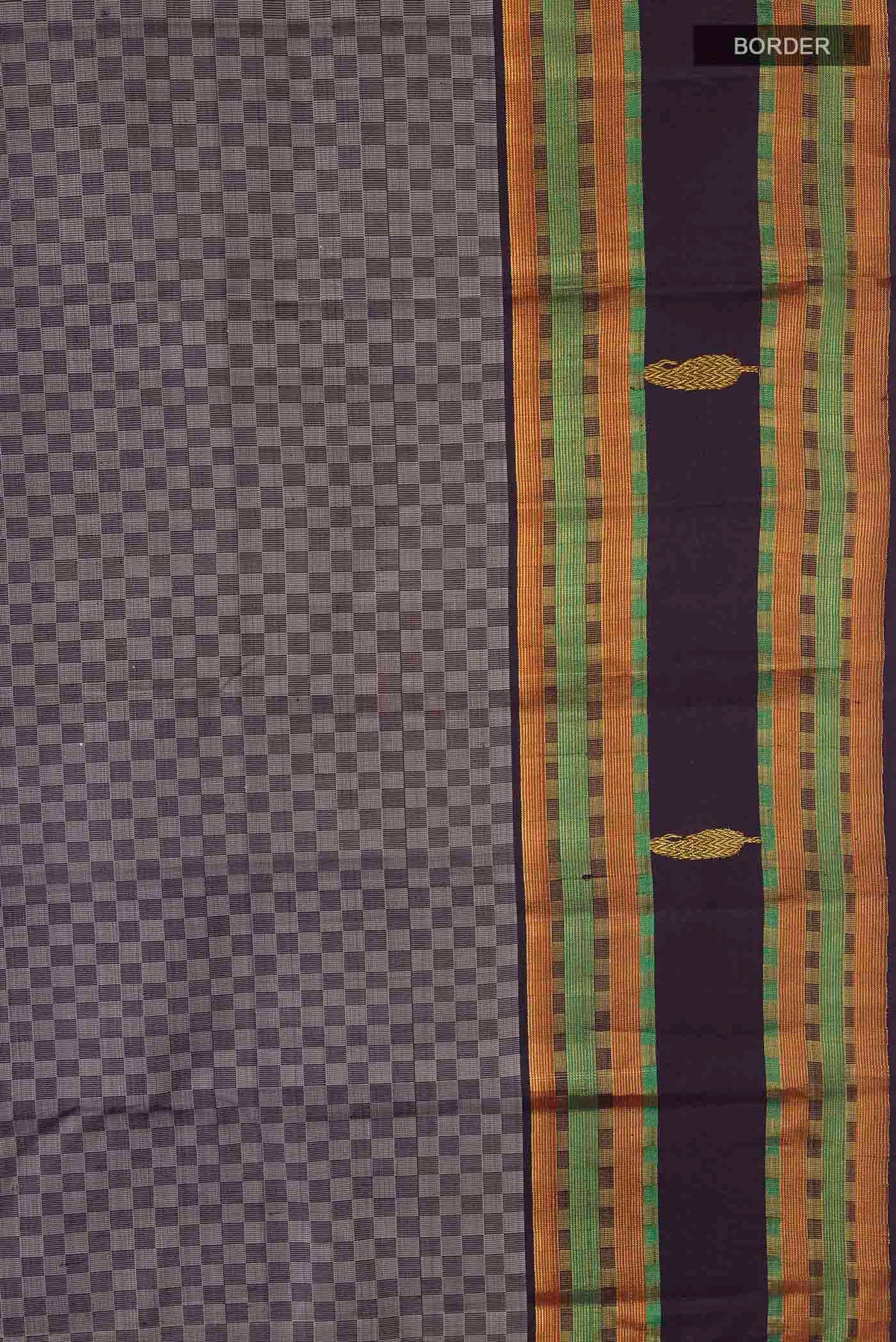 Border image of Grey Kanchipuram Silk Saree Checked design on the body and Zari Border