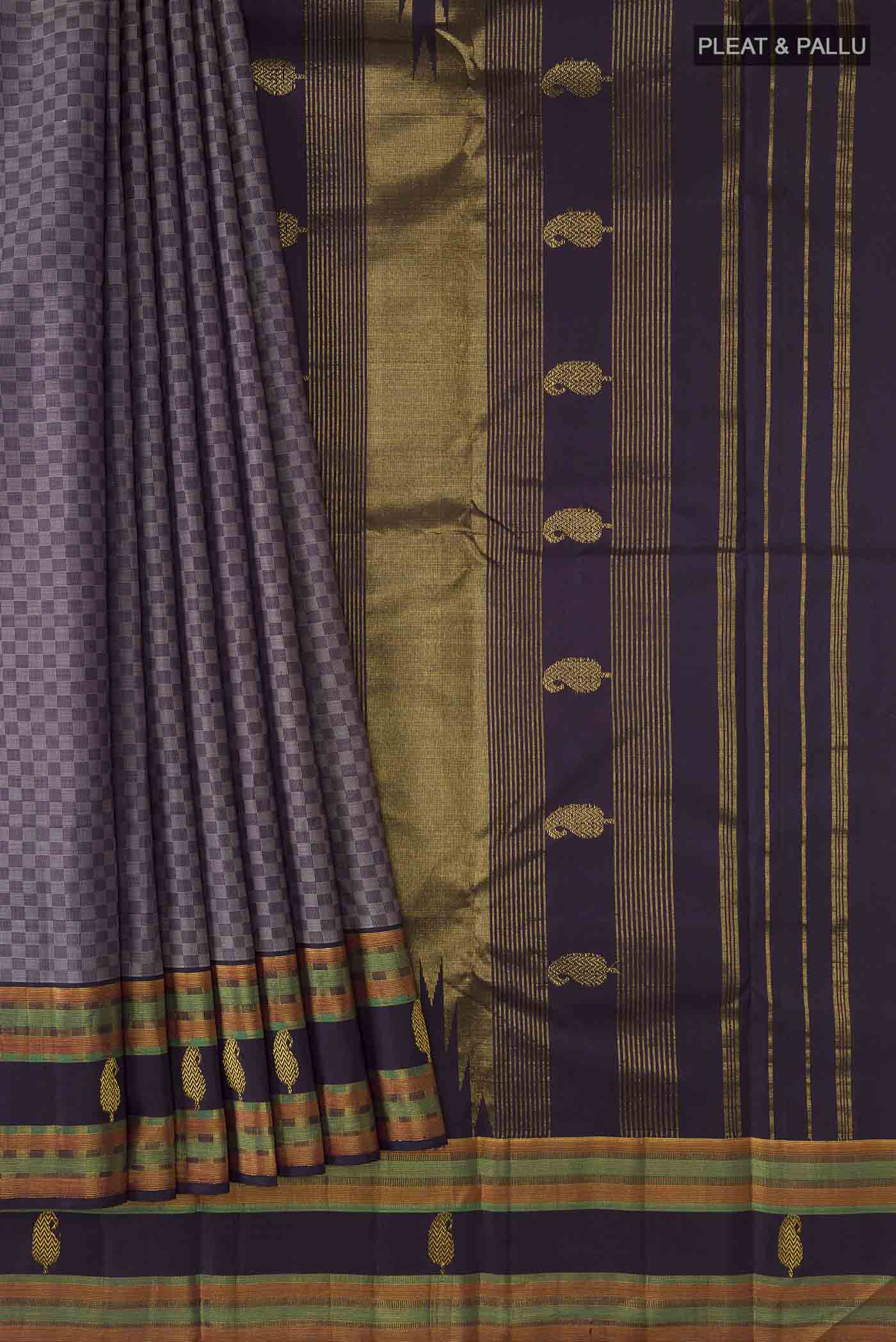 pleats pallu