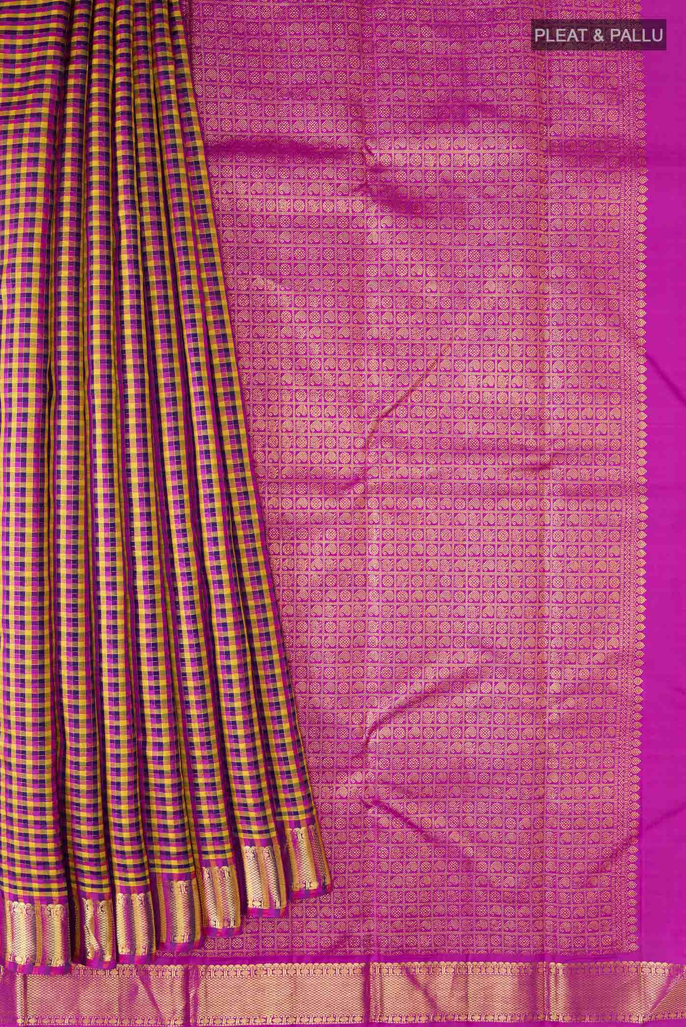 pleats pallu