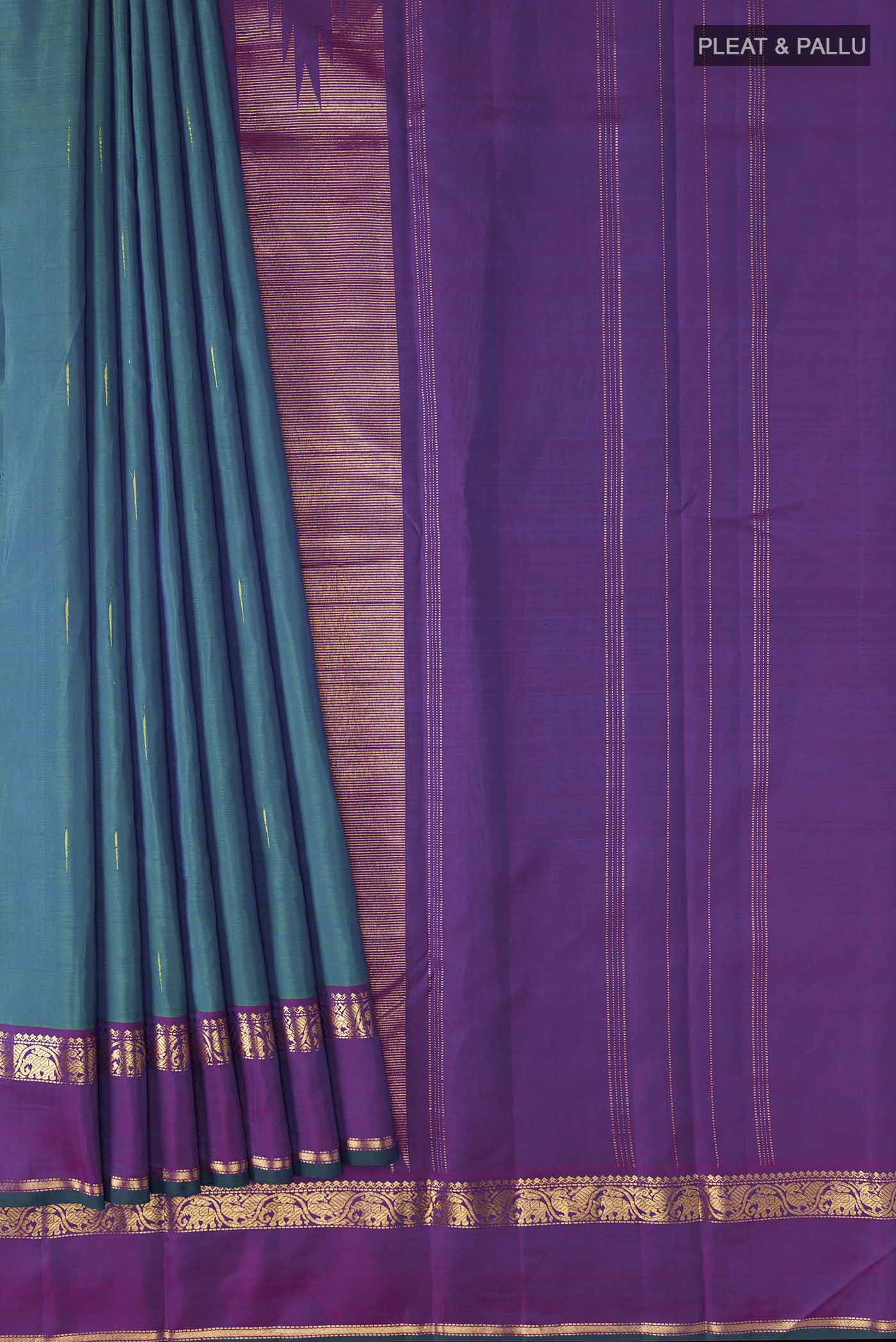 pleats pallu