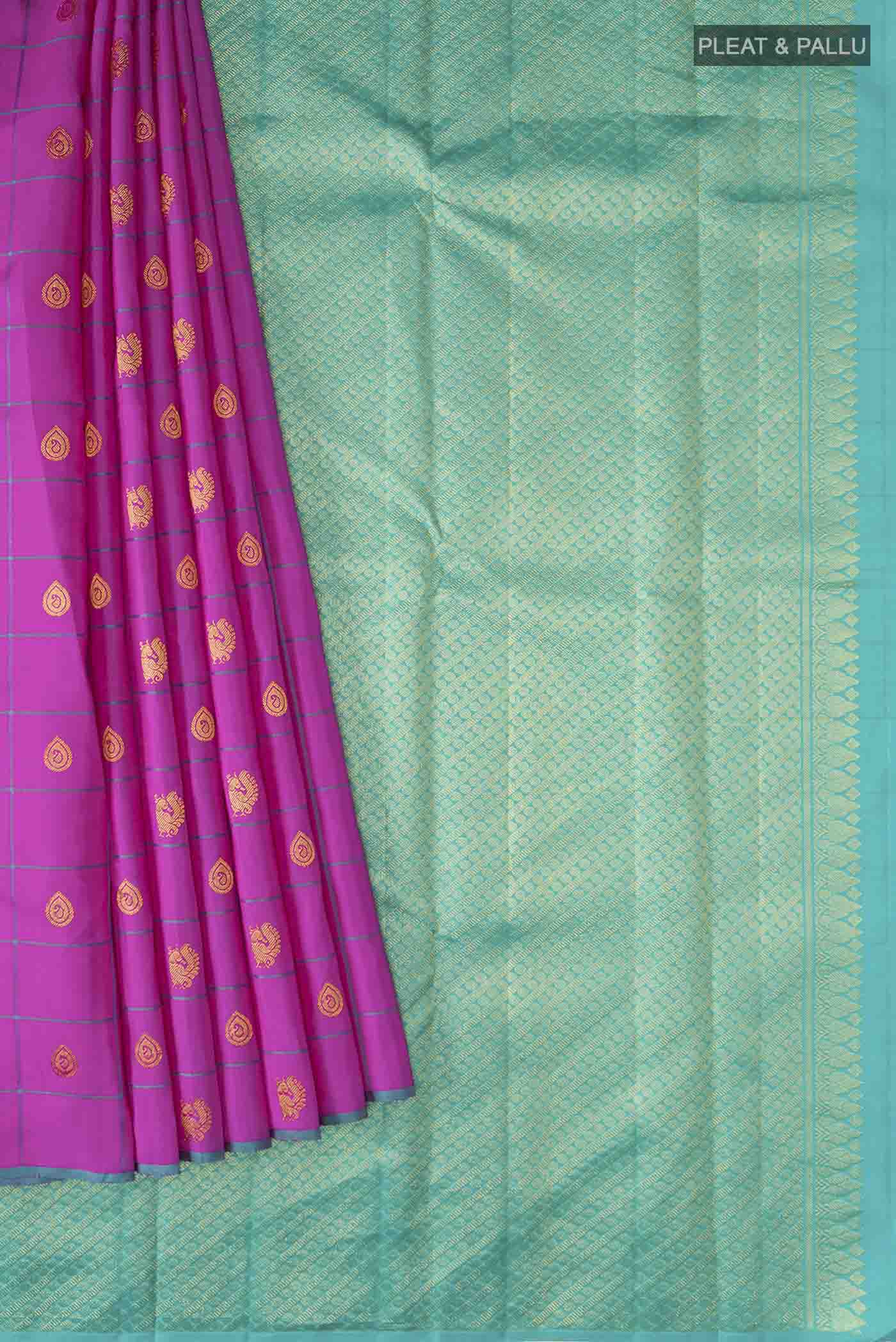 pleats pallu
