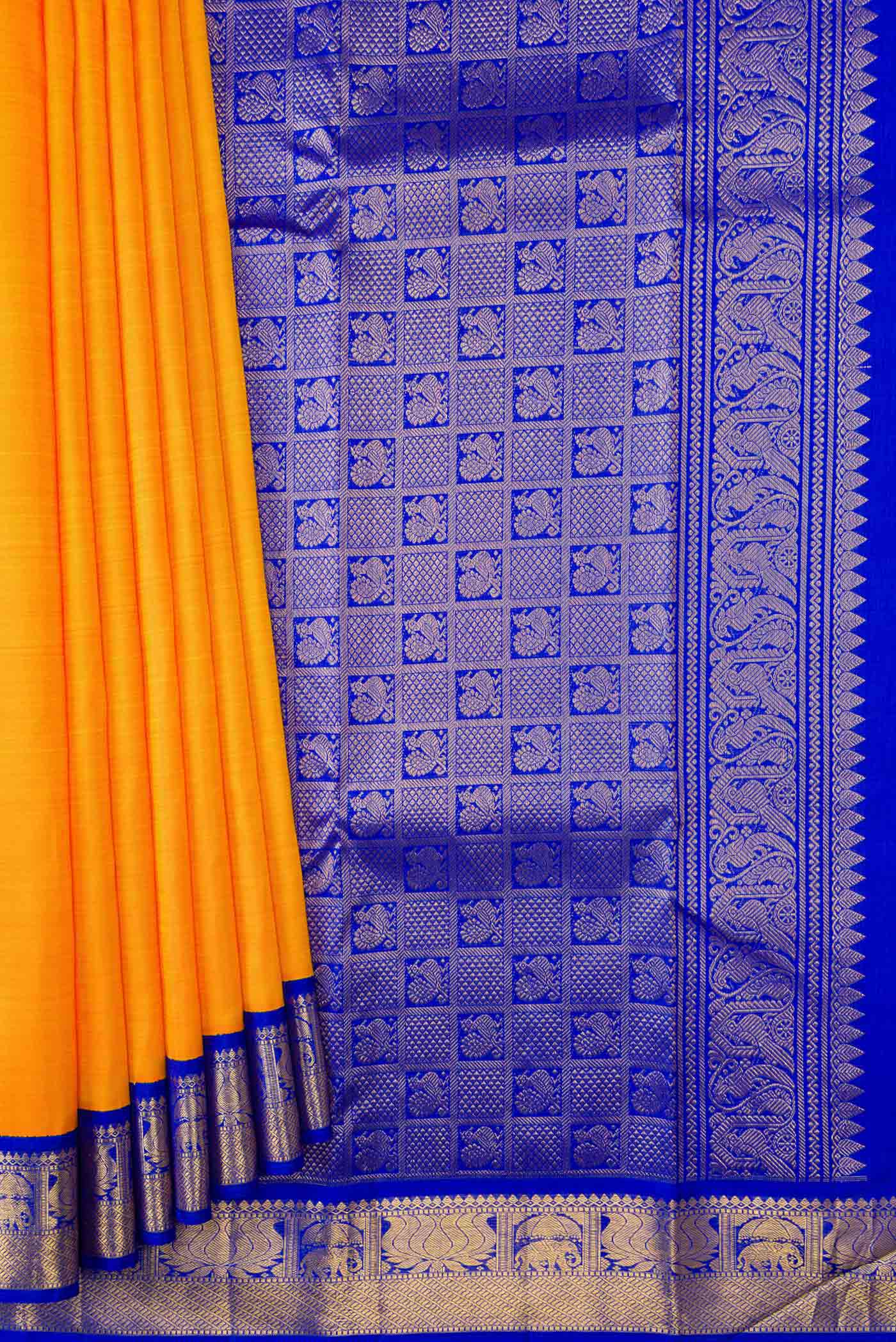 pleats pallu
