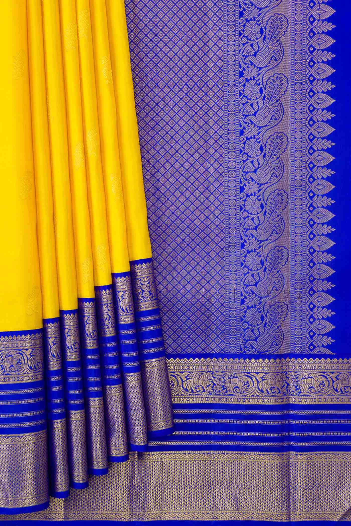 pleats pallu