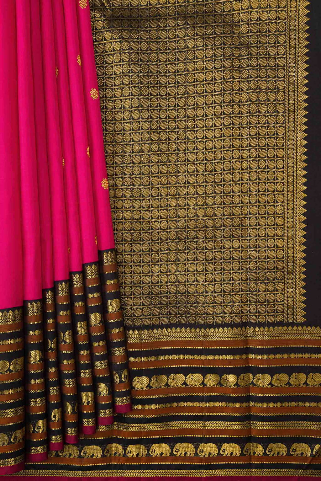 pleats pallu