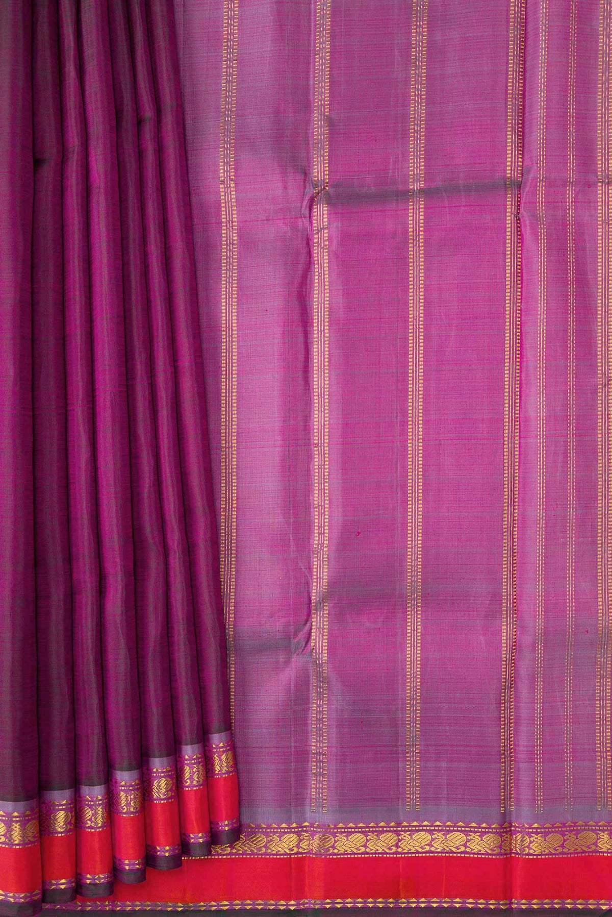 Pleats and pallu of Purple Dual Tone Kanchipuram Silk Saree with Plain Body and Zari Border