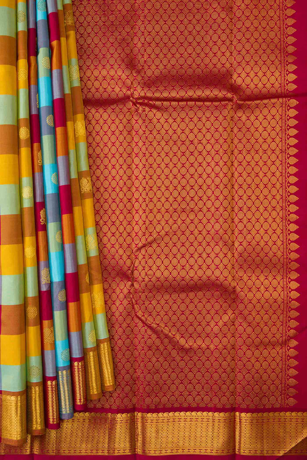 pleats pallu