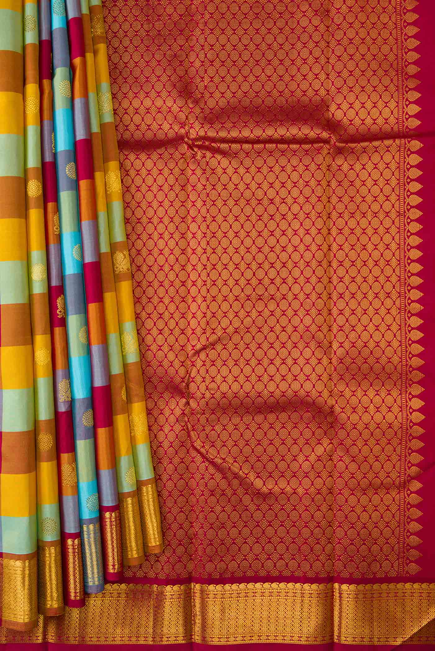 pleats pallu