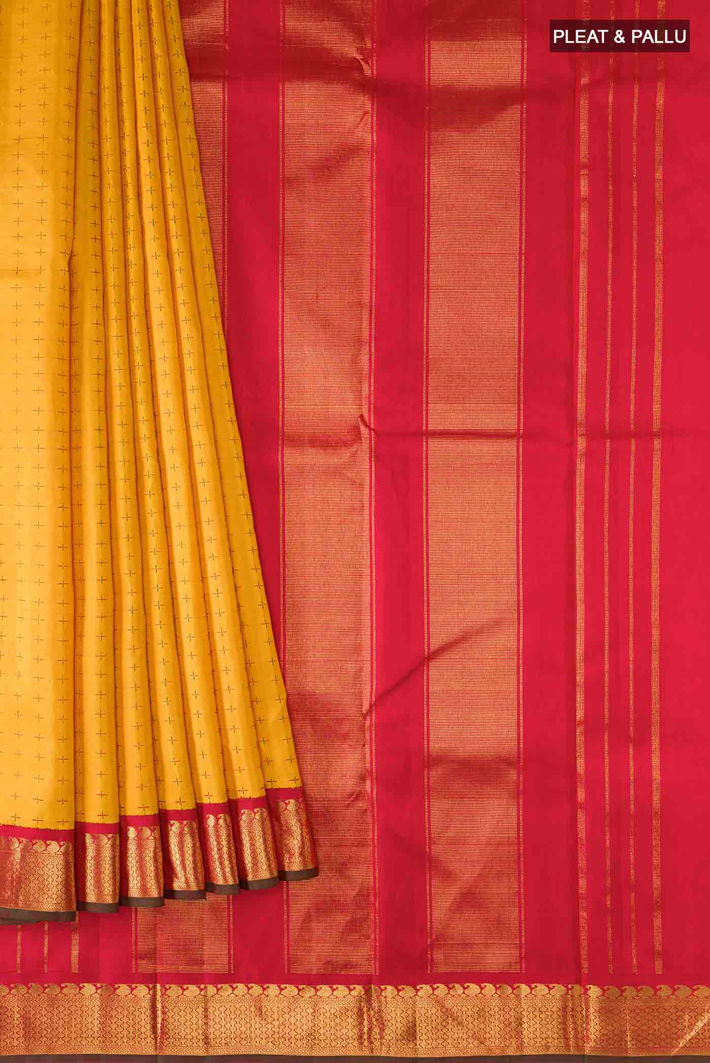 pleats pallu