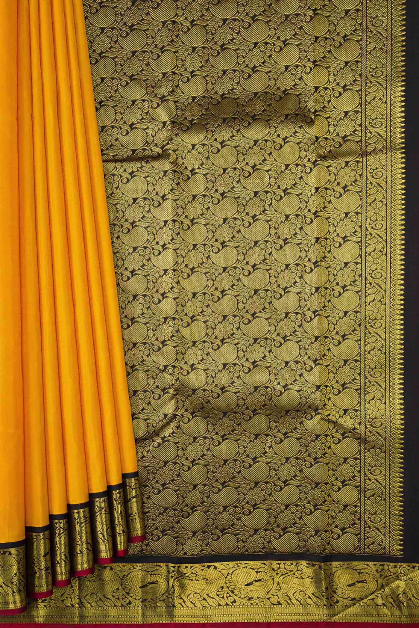 pleats pallu