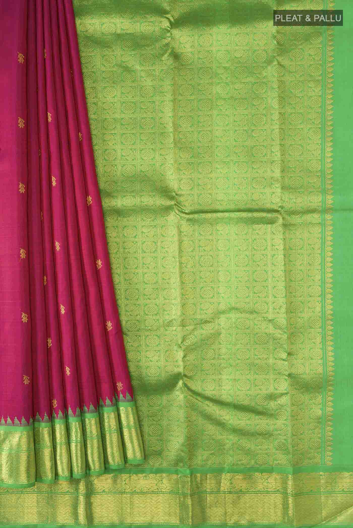 pleats pallu