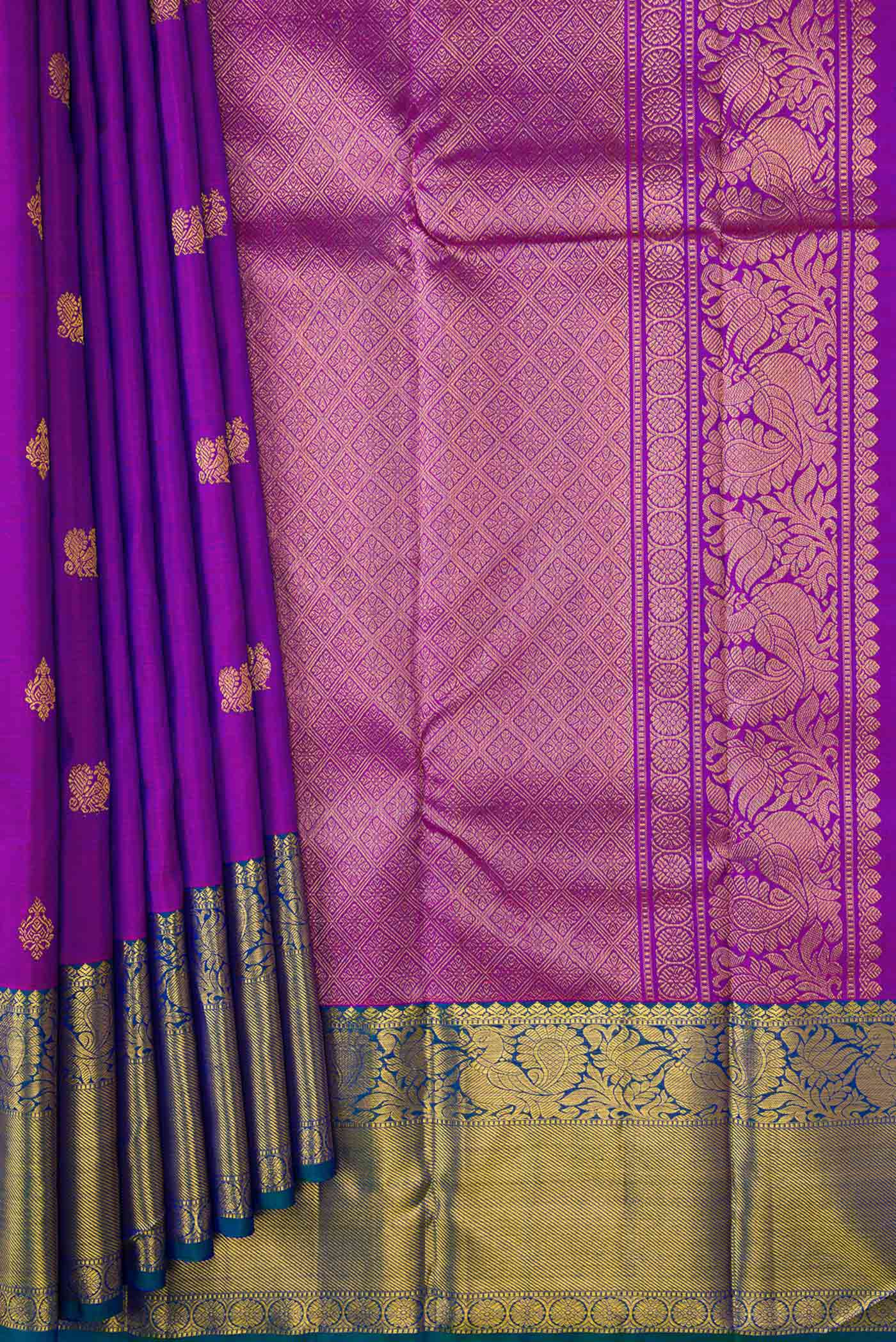 pleats pallu