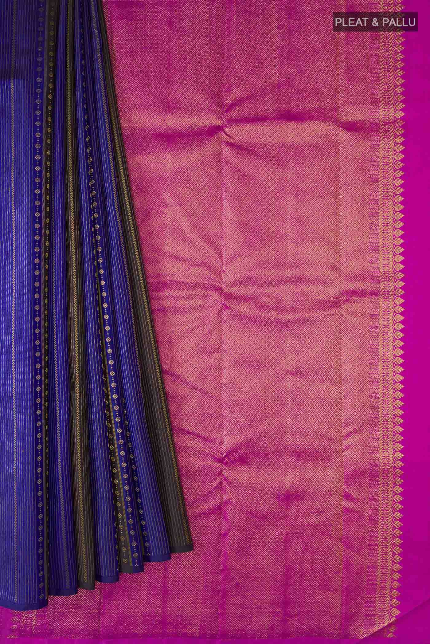 pleats pallu