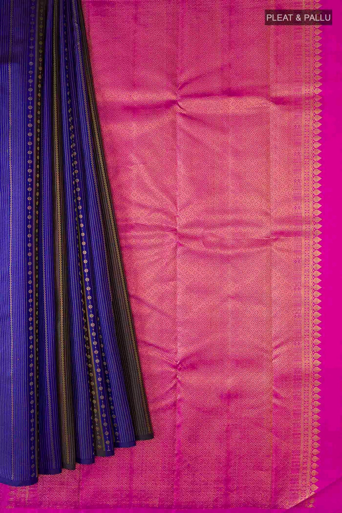 Pleats and pallu of Multi Color Kanchipuram Silk Saree with Stripes on the body and Without Border