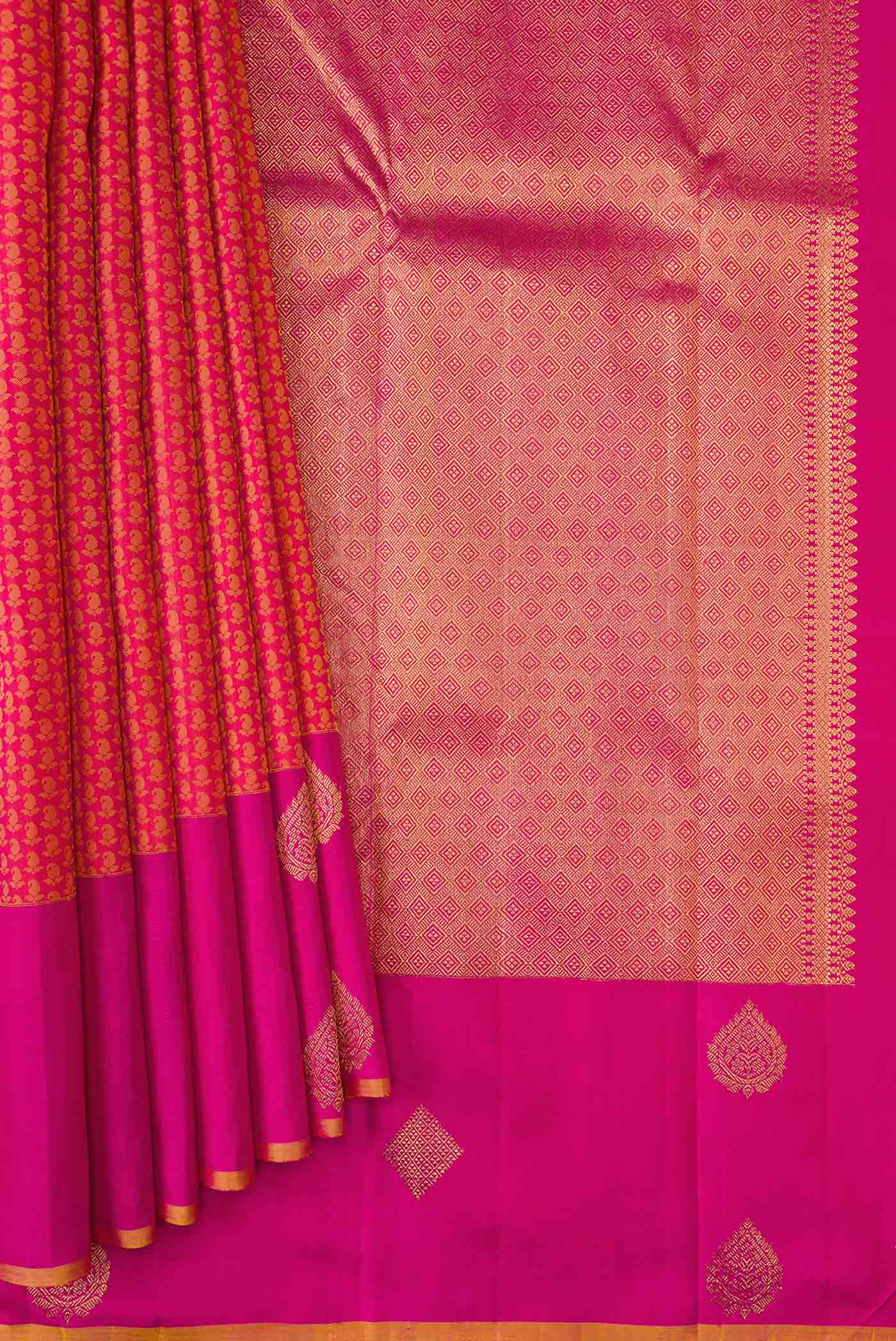pleats pallu